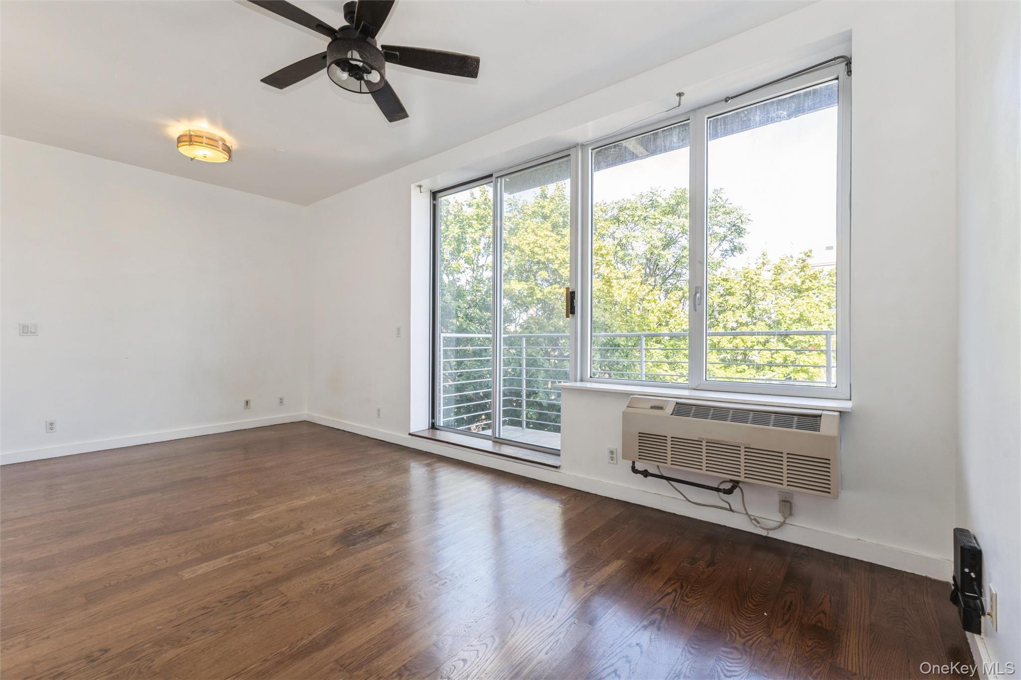 #3 photo, 1142 Bedford Ave, ブルックリン区 Brooklyn , NY 11216