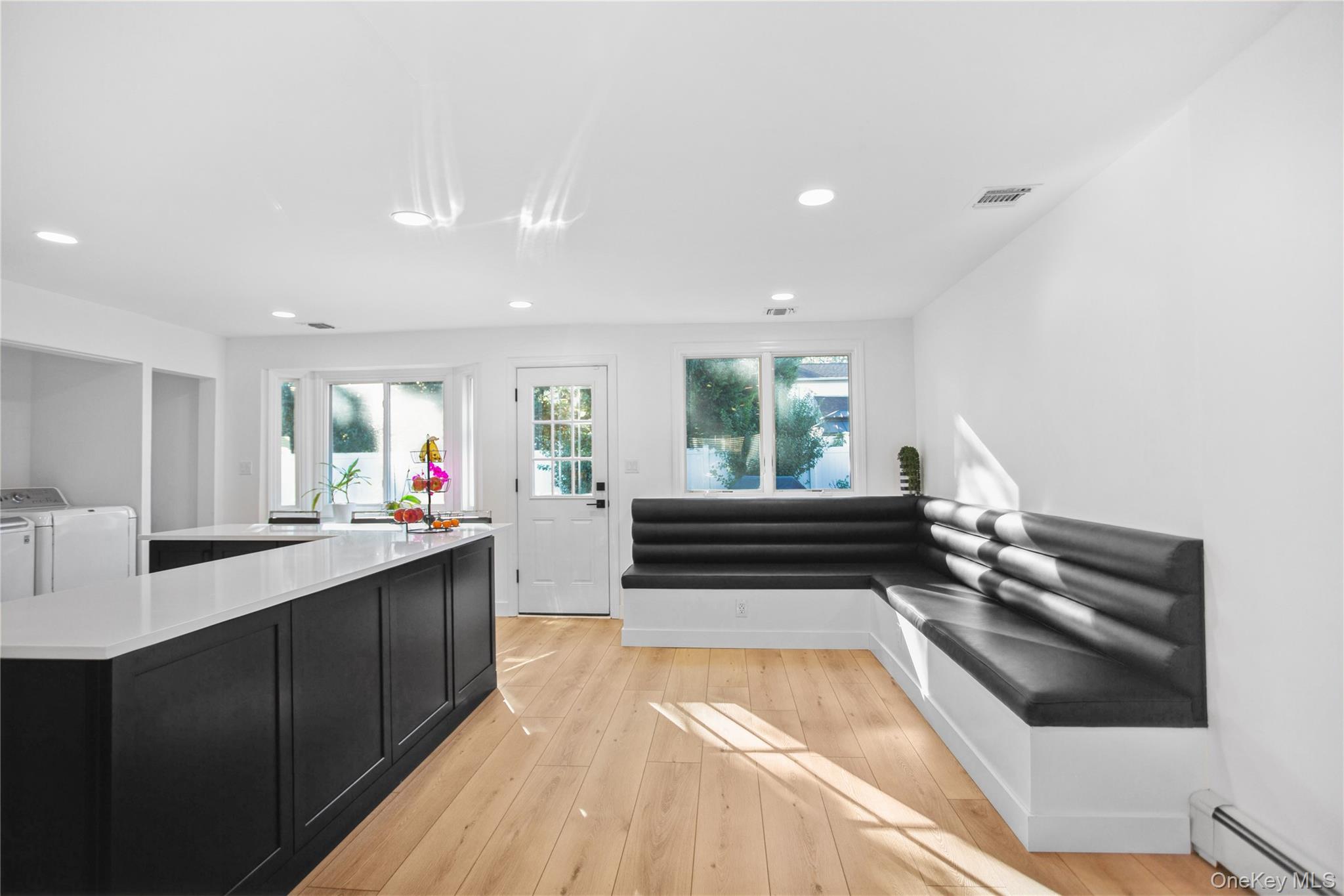 #6 photo, 110 Hampton Way, नासाउ काउंटी Merrick , NY 11566