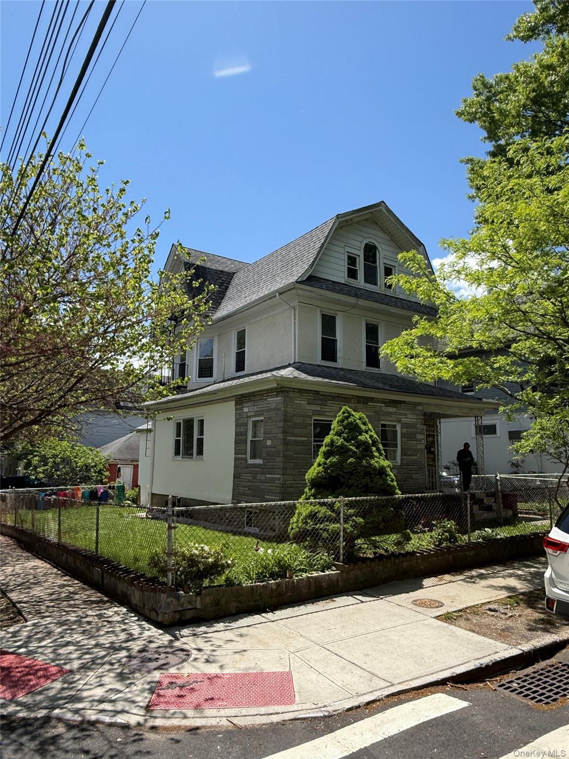 #1 photo, 8520 85th Road, Woodhaven , NY 11421