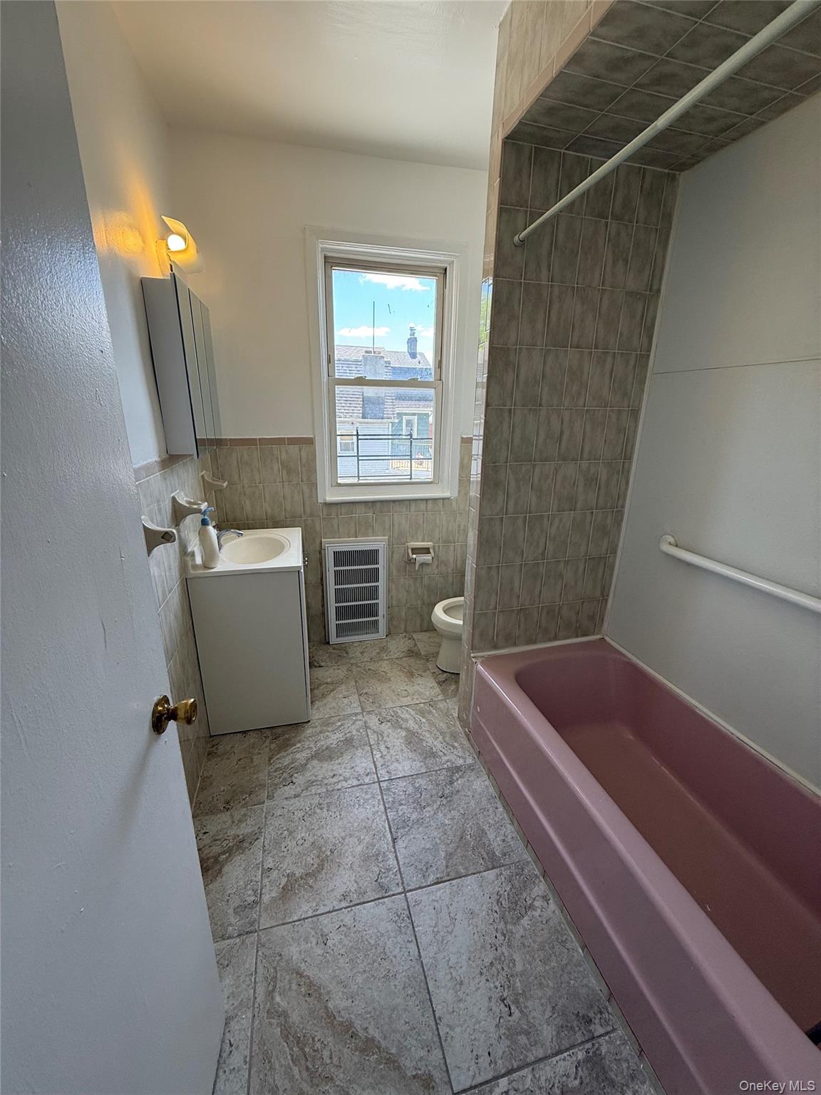 #7 photo, 8520 85th Road, Woodhaven , NY 11421