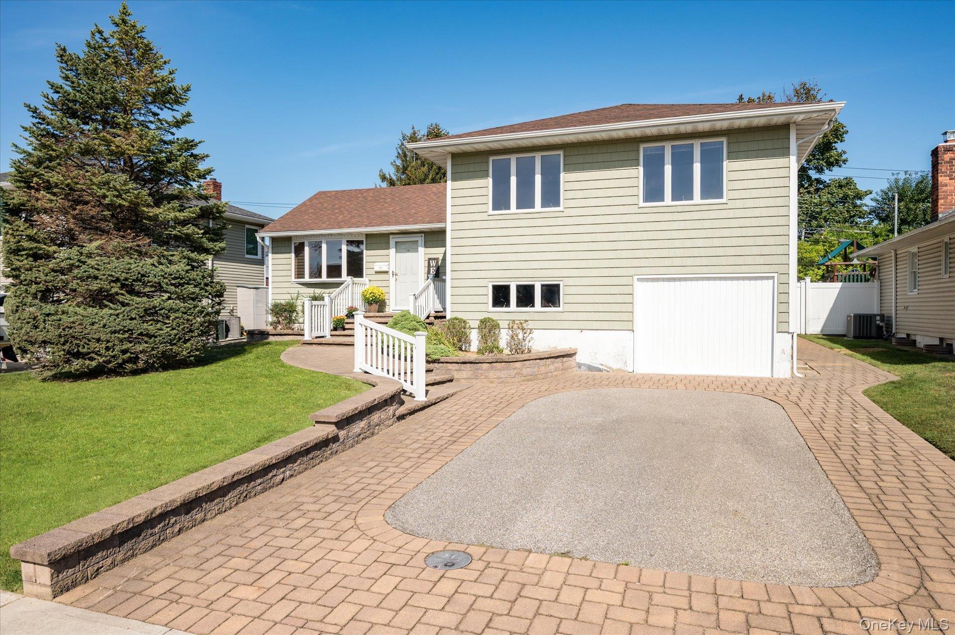 #2 photo, 4057 Eve Drive, מחוז נסאו Seaford , NY 11783