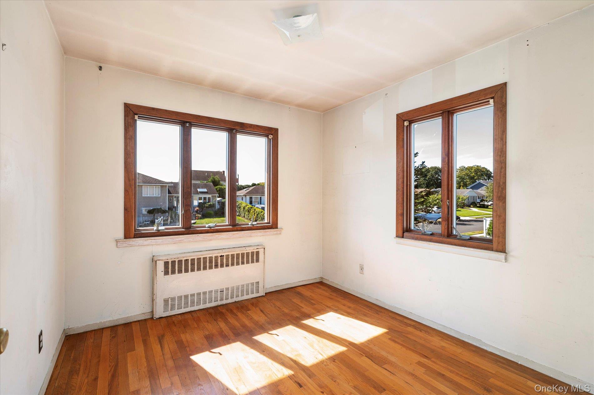 #9 photo, 4057 Eve Drive, מחוז נסאו Seaford , NY 11783