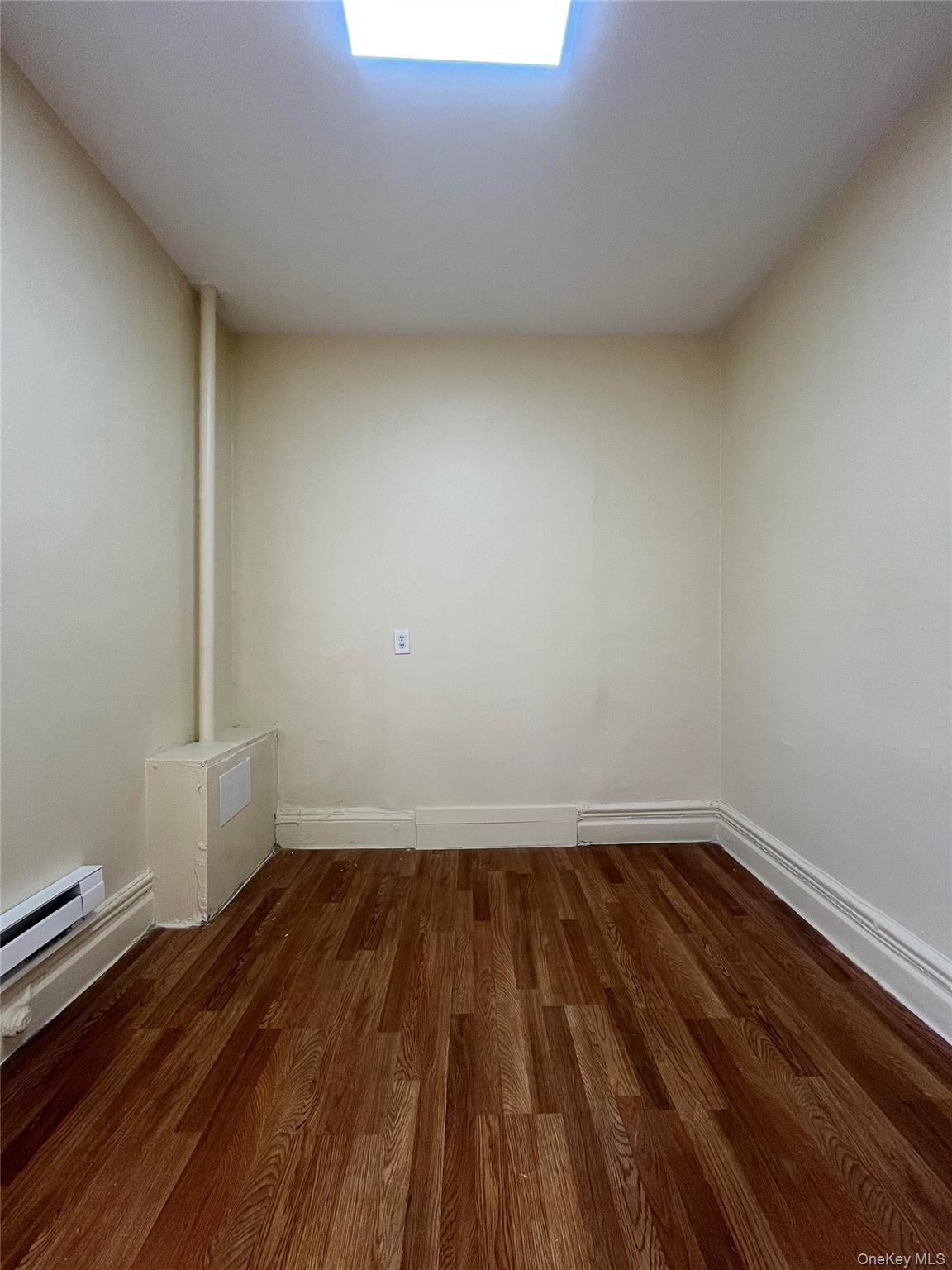 #5 photo, 30-32 E Kingbridge Road, Bronx , NY 10468