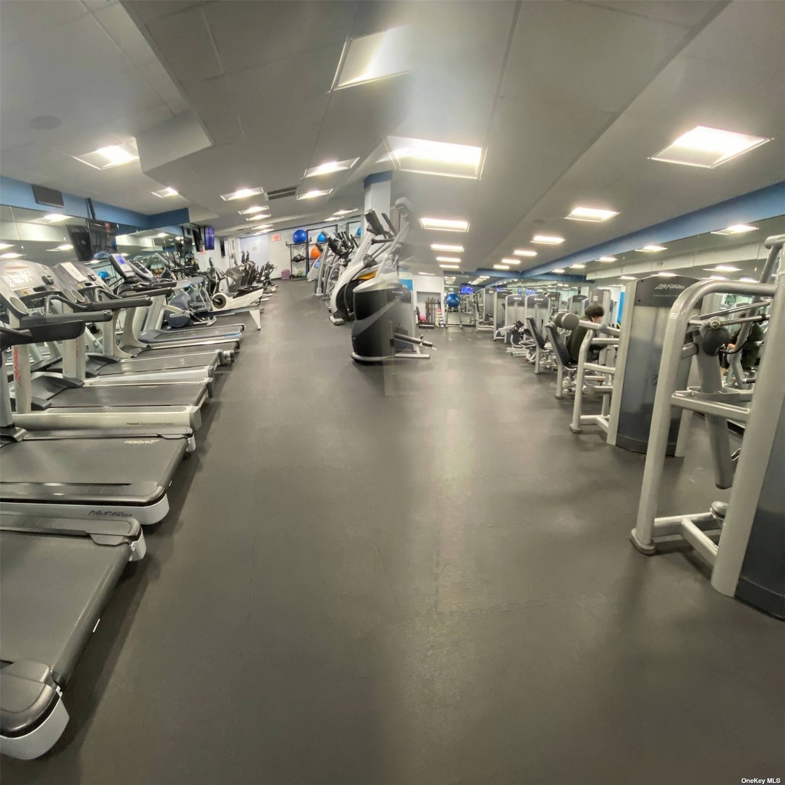 #16 photo, 2 Bay Club Dr, クイーンズ区 Bayside , NY 11360