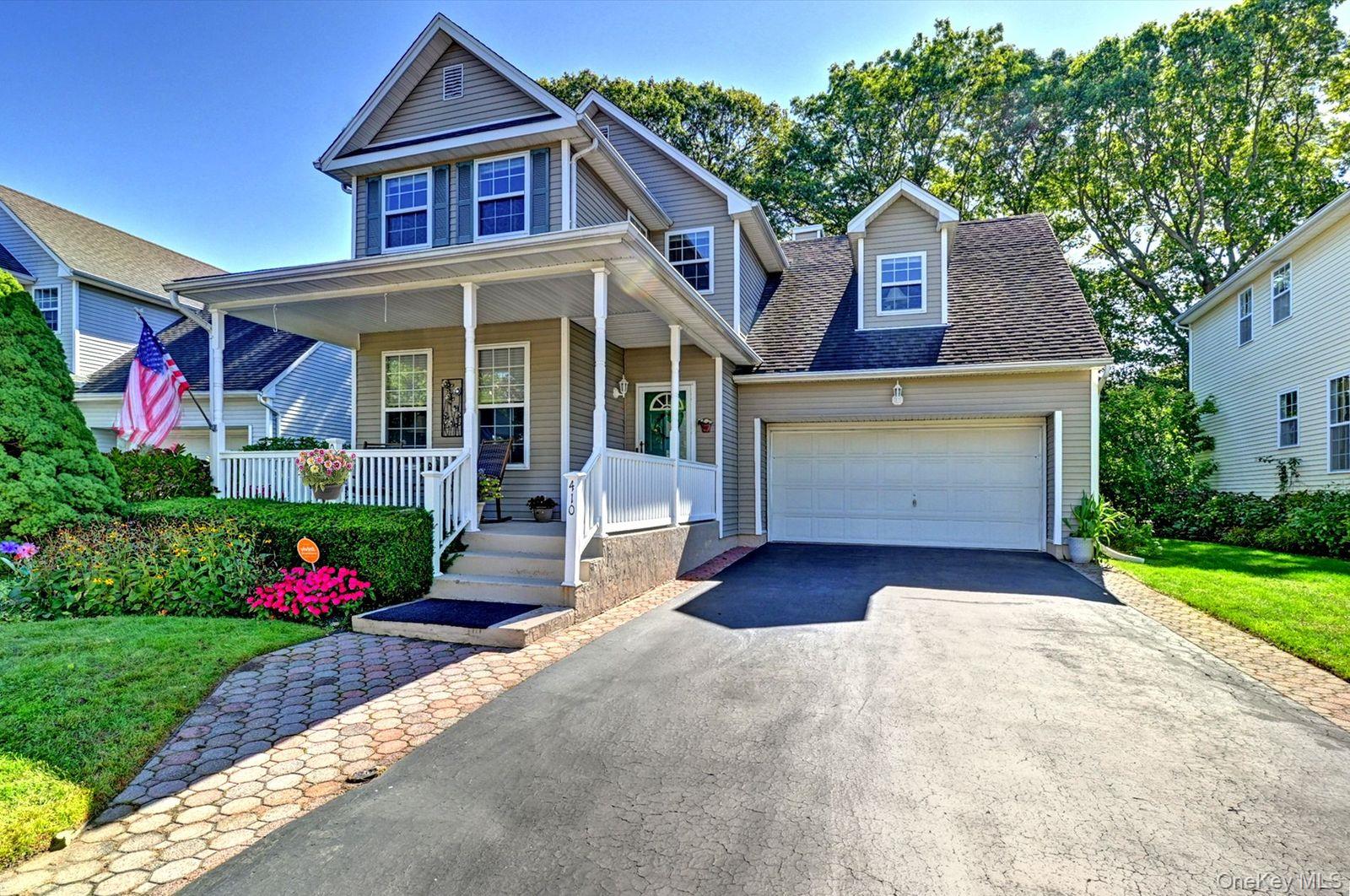 #2 photo, 410 Mystic Way, Bay Shore , NY 11706