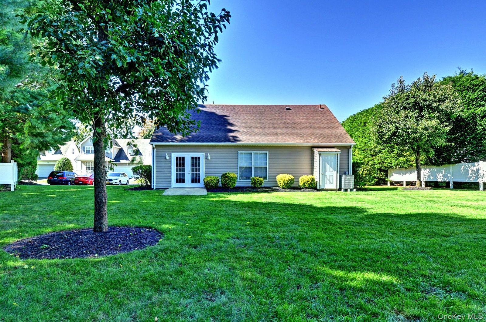 #36 photo, 410 Mystic Way, Bay Shore , NY 11706