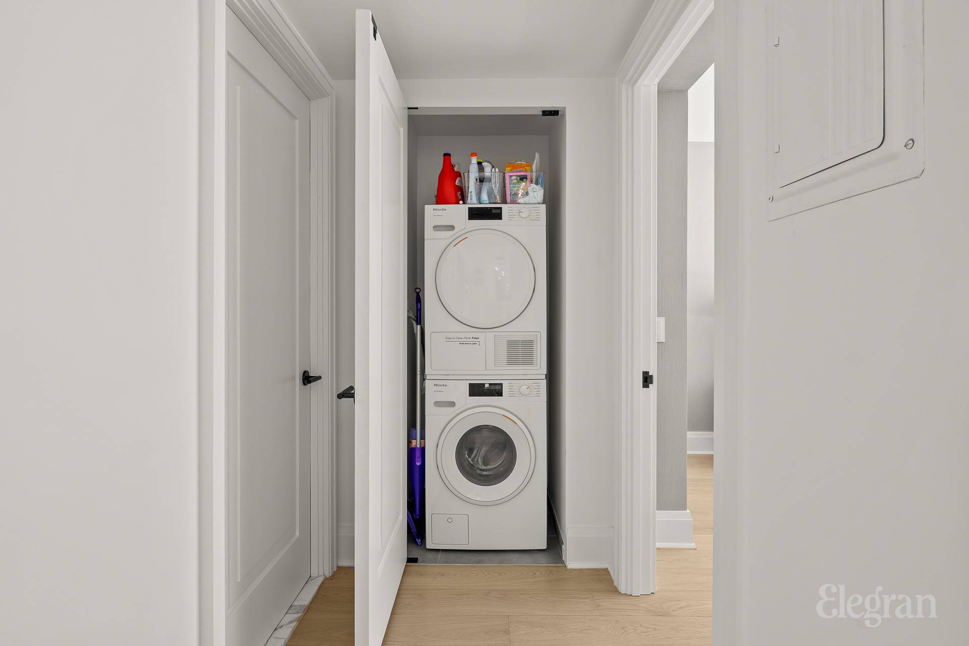 #9 photo, 210 Warren Street, マンハッタン Battery Park City , NY 10282