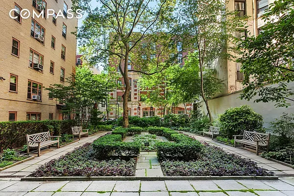 #13 photo, 235 E 22nd Street, マンハッタン Gramercy , NY 10010