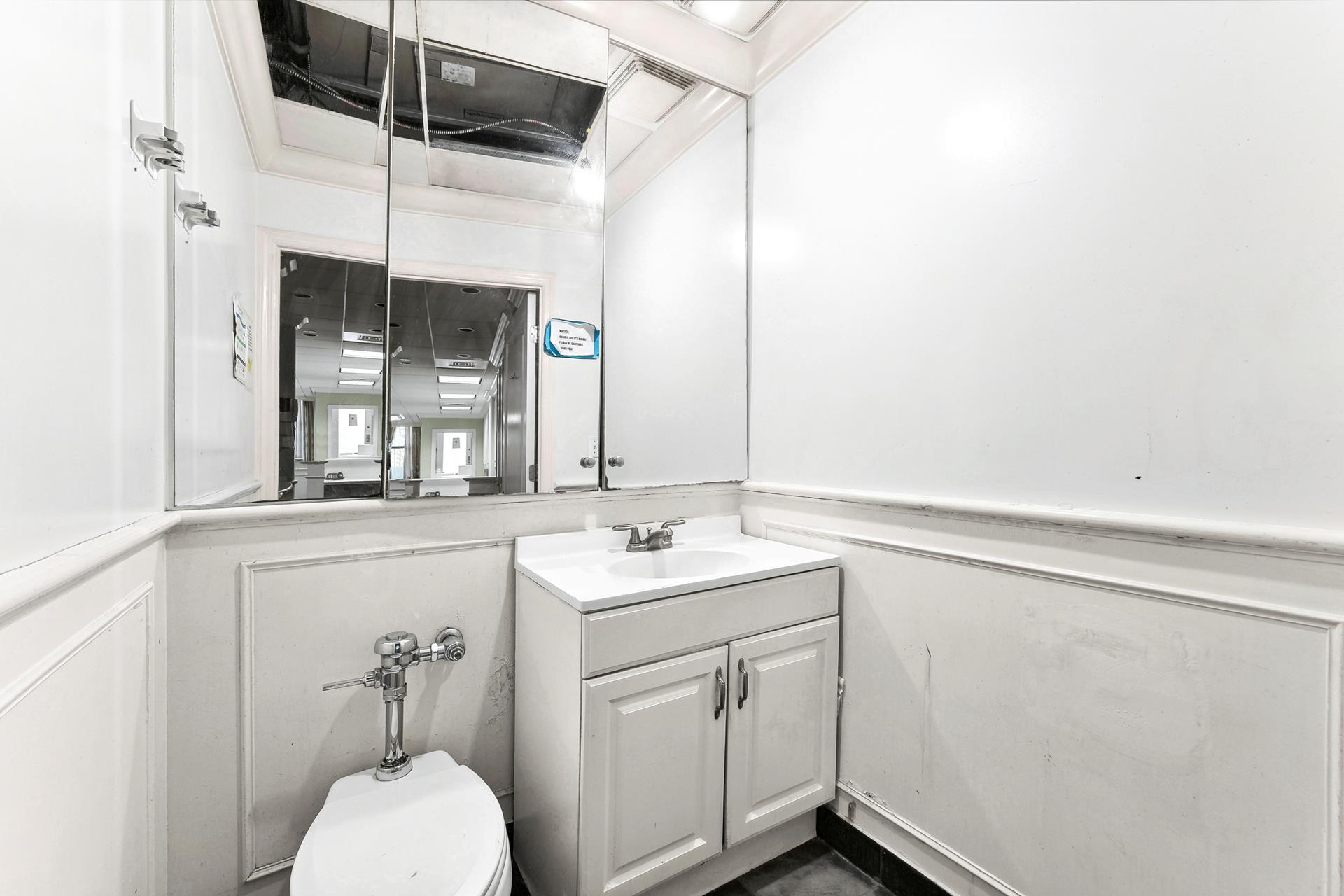 #12 photo, 993 PARK Avenue, Upper East Side , NY 10028