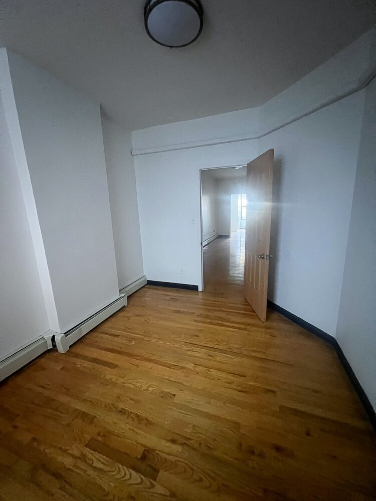 #9 photo, Brooklyn, Stuyvesant Heights , NY 11206