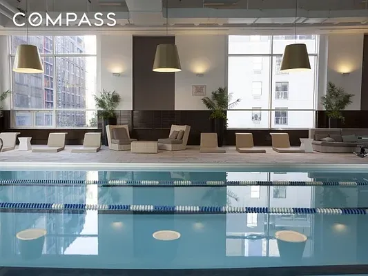 #21 photo, New York City, マンハッタン Hell's Kitchen , NY 10036