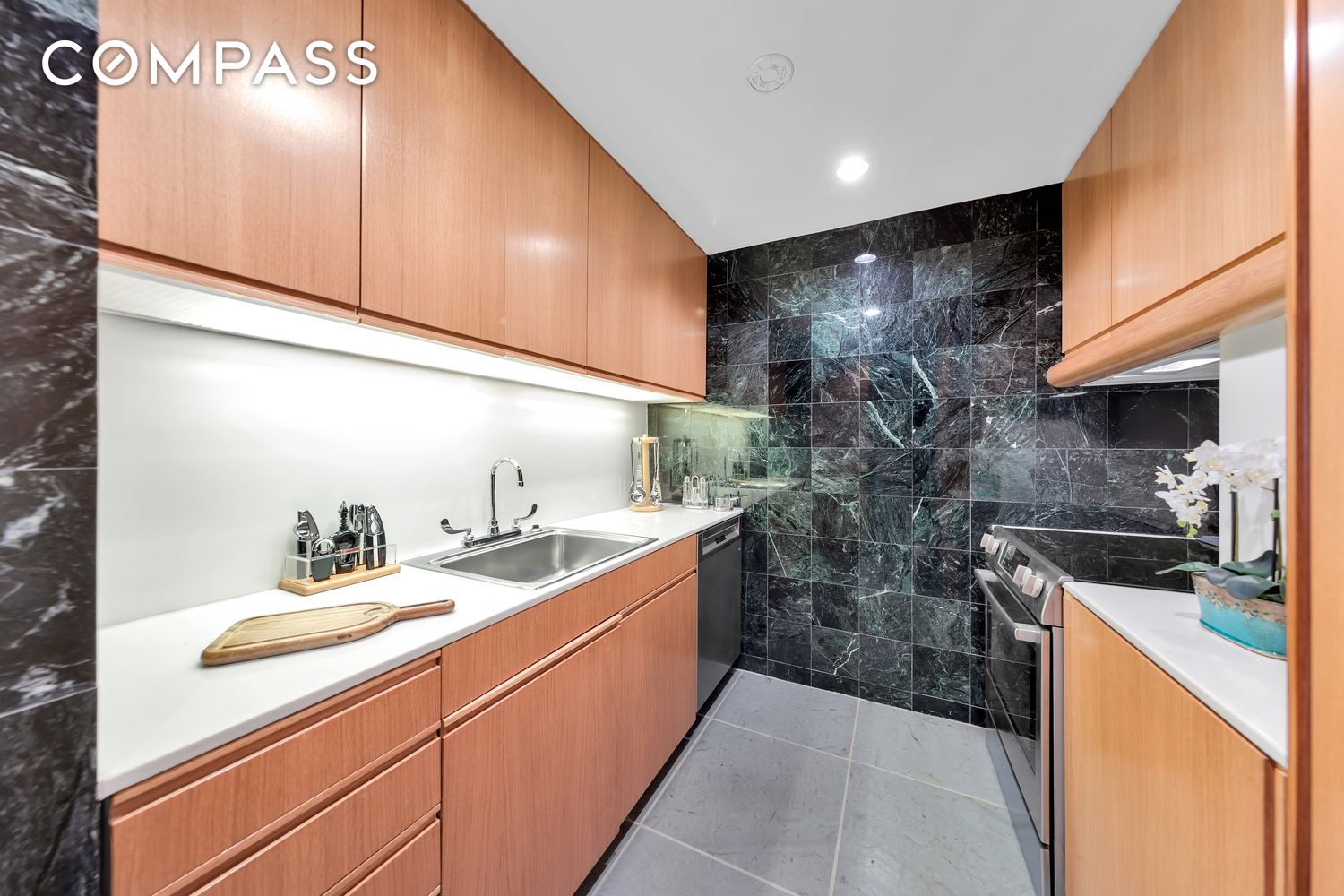 #9 photo, 50 E 77th Street, マンハッタン Lenox Hill , NY 10075