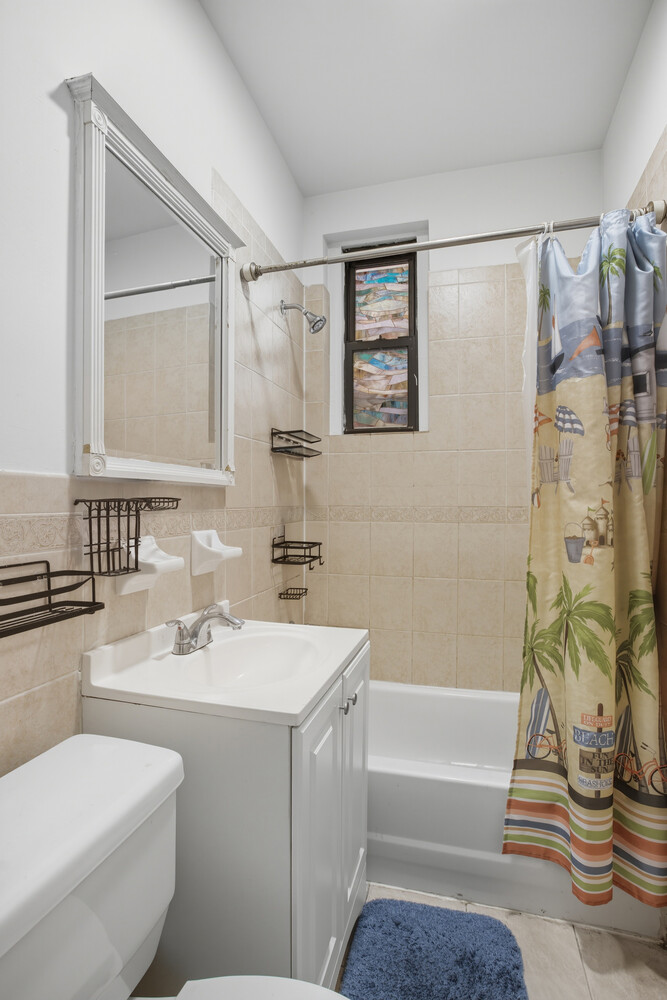 #7 photo, 21-05 33RD Street, Ditmars Steinway , NY 11105