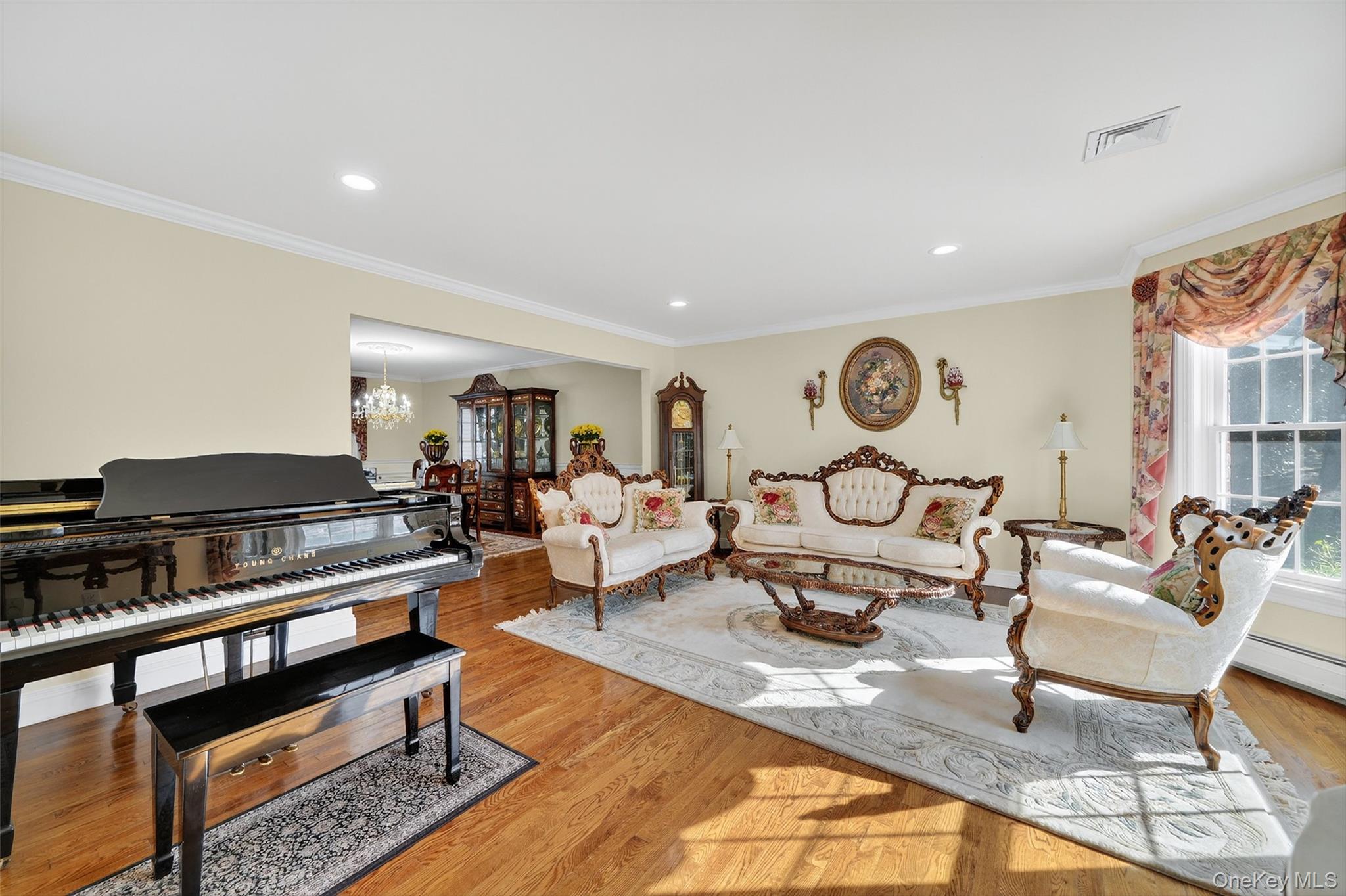 #10 photo, 33 King Arthur Court, New City , NY 10956