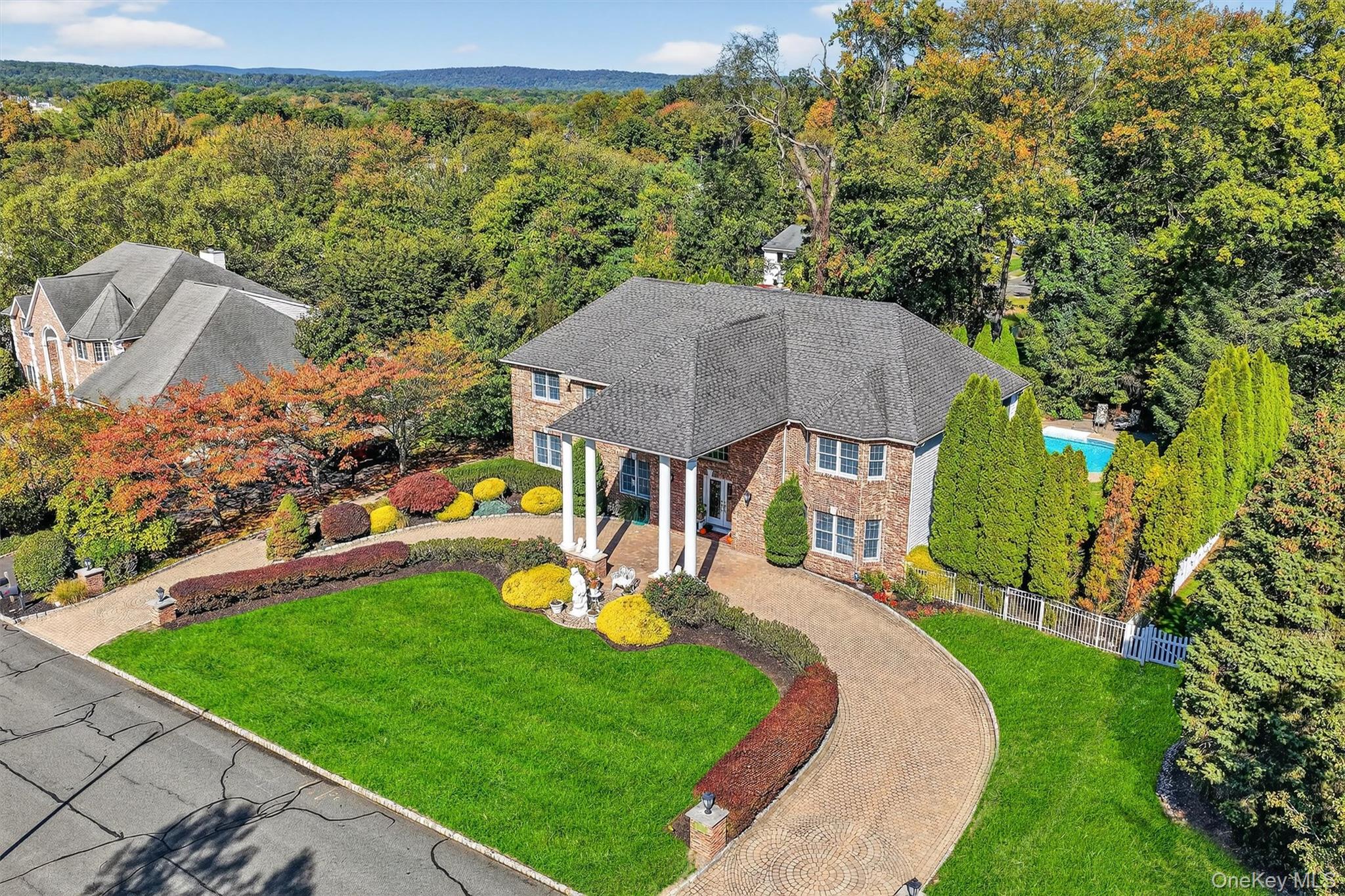 #2 photo, 33 King Arthur Court, New City , NY 10956