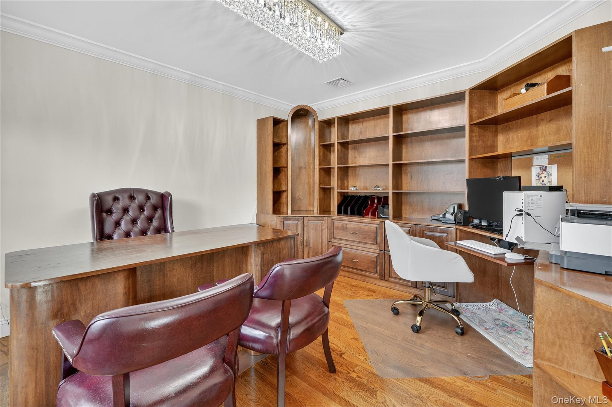 #9 photo, 33 King Arthur Court, New City , NY 10956