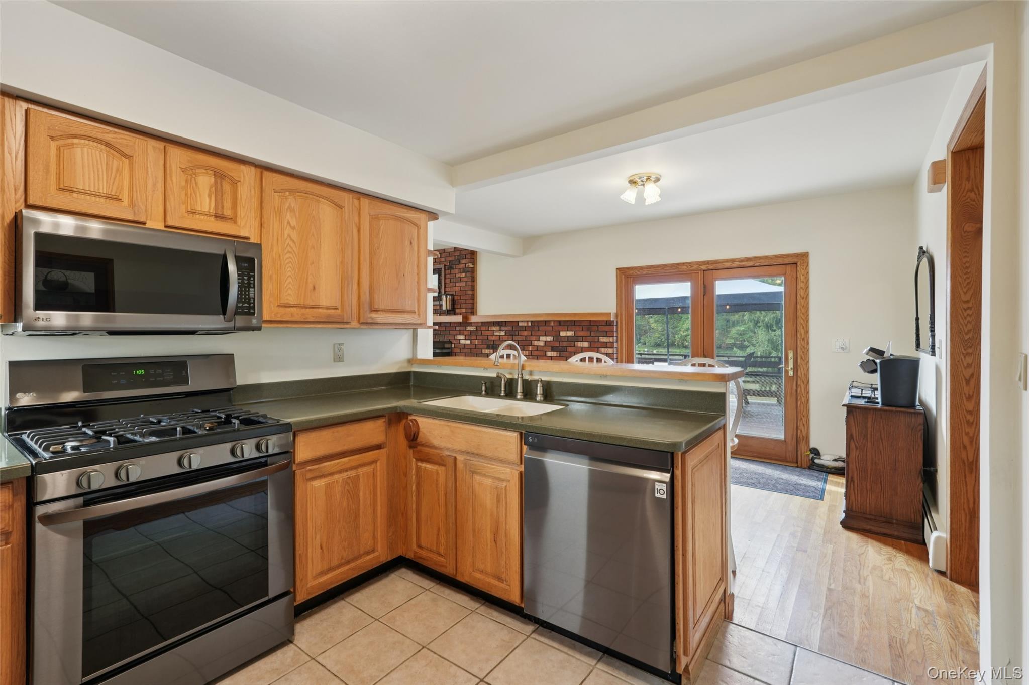 #12 photo, 4 Sunset Road, Sloatsburg , NY 10974