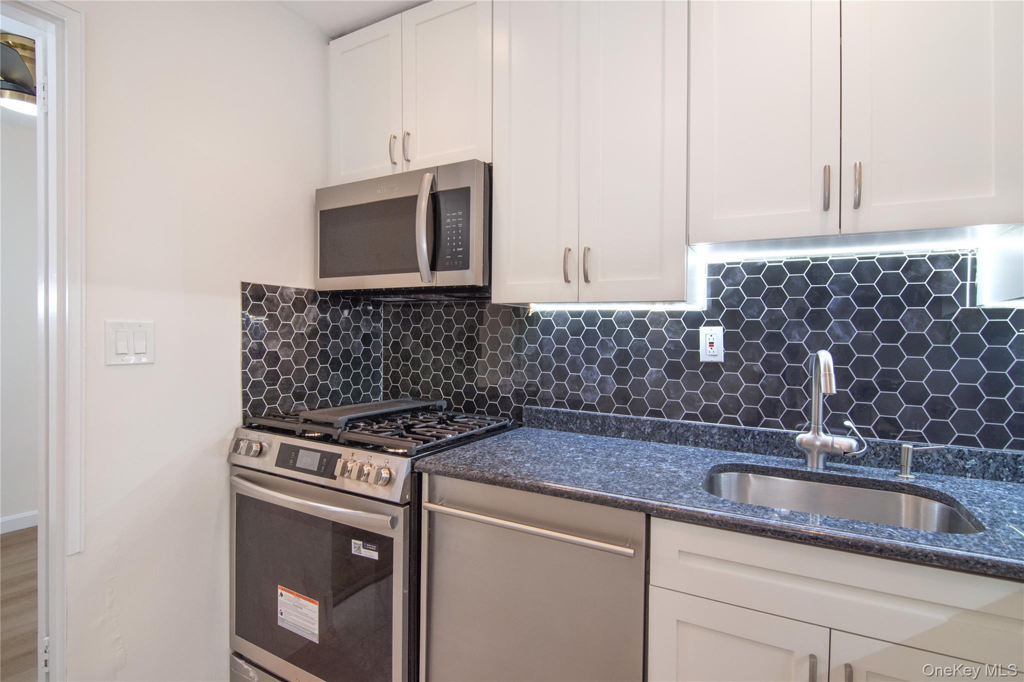 #6 photo, 21 Fairview Avenue, Tuckahoe , NY 10707