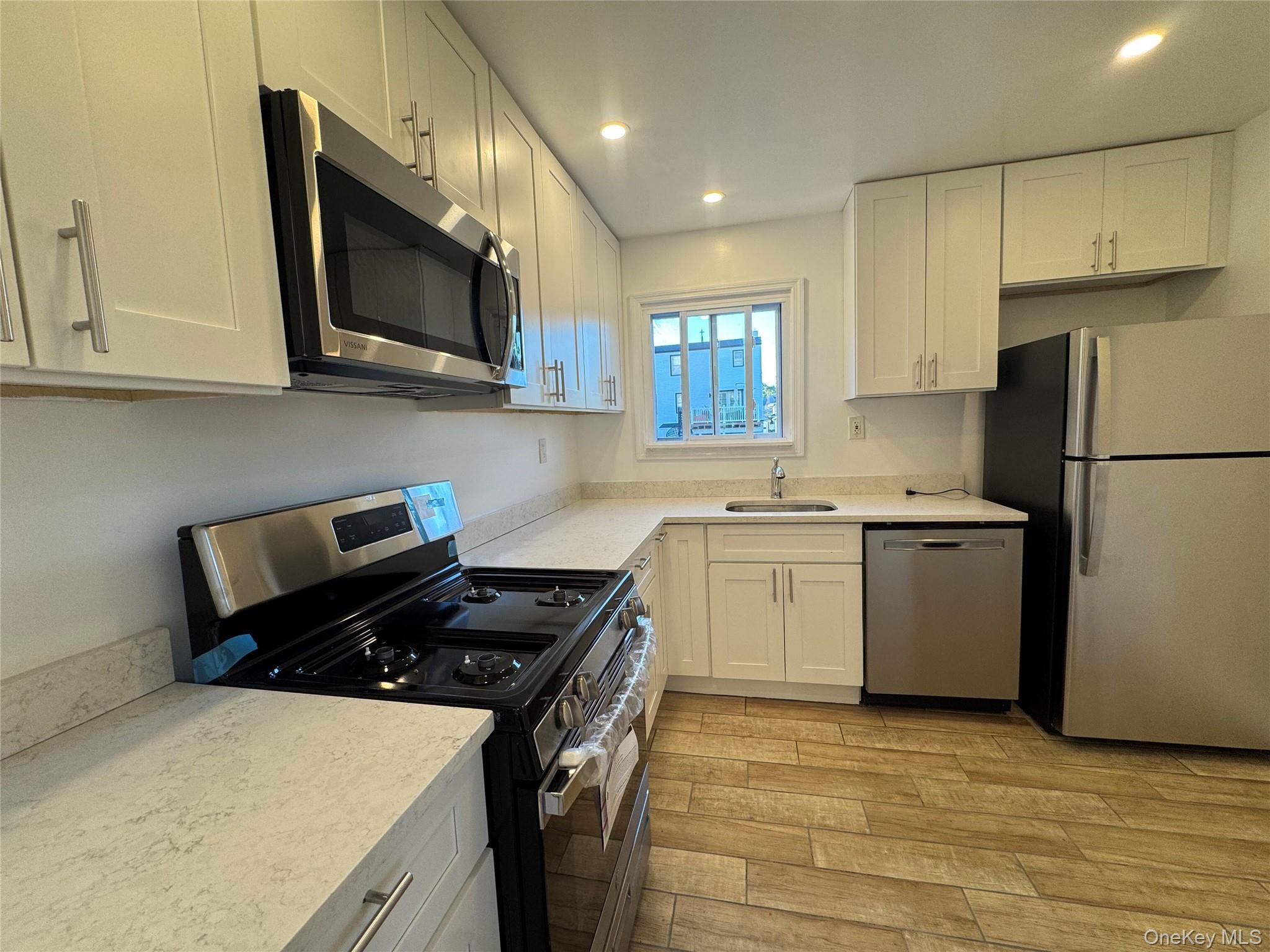 #2 photo, 27 4th Avenue, Pelham , NY 10803