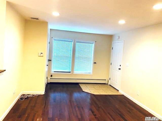 #6 photo, 196 Beaver Drive, Mastic , NY 11951