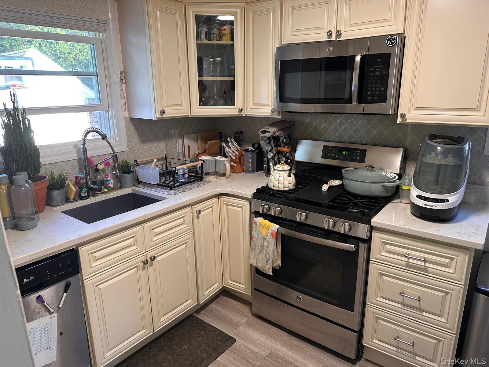 #3 photo, Valley Stream, Valley Stream , NY 11581