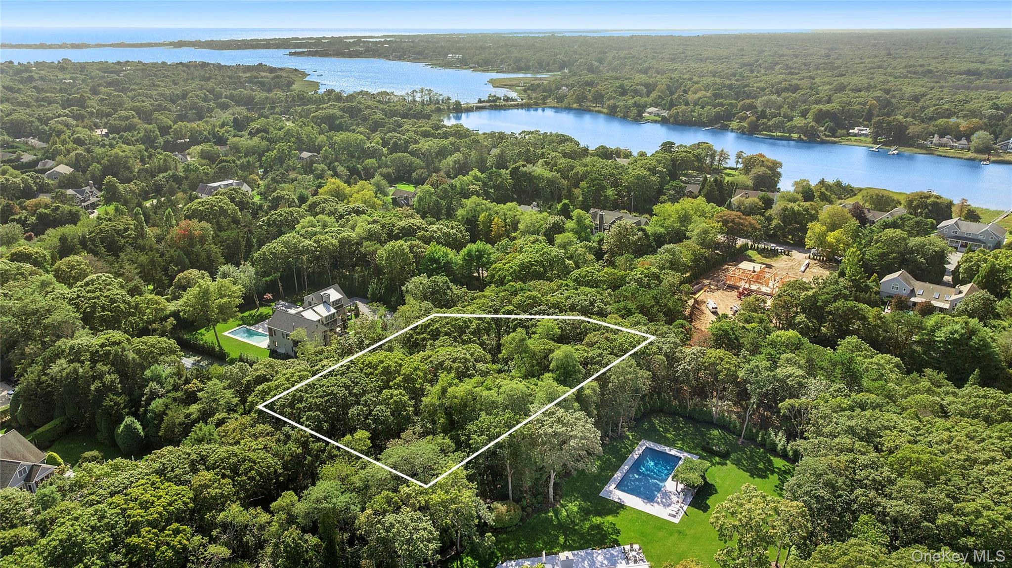 #1 photo, 5 Laurents Way, Quogue , NY 11959