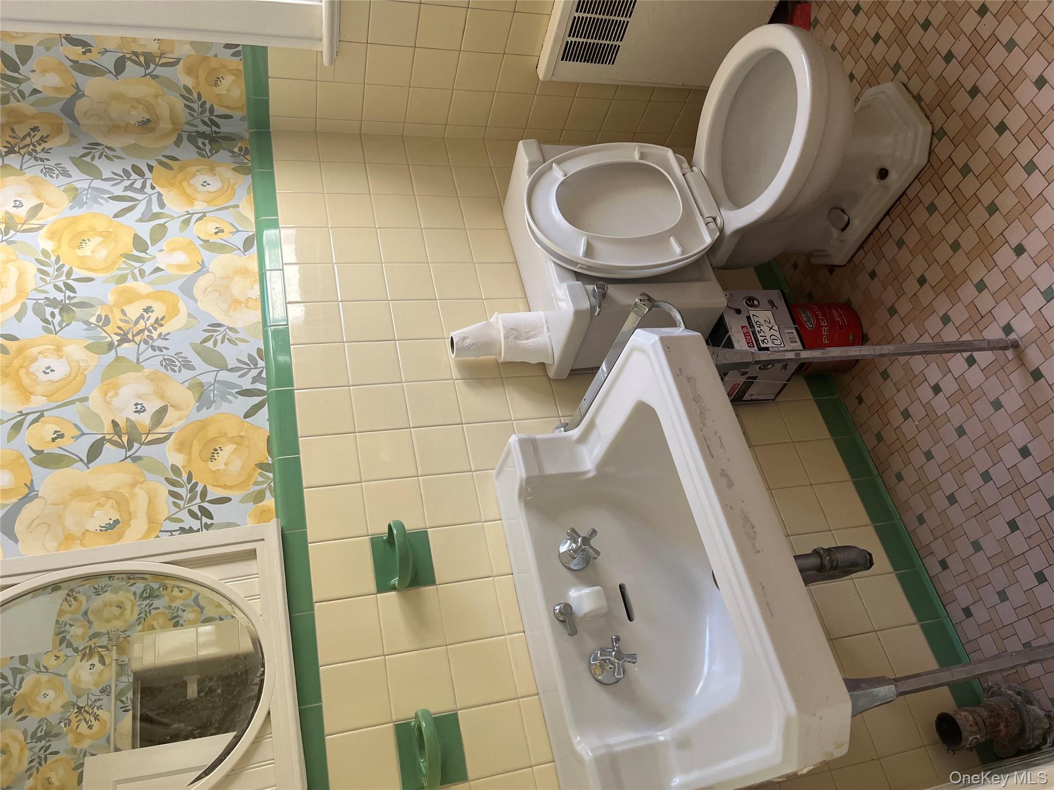 #11 photo, 66 Rose Avenue, サフォーク郡 Patchogue , NY 11772