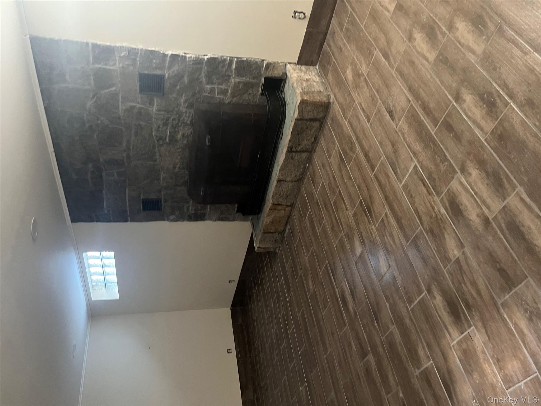 #13 photo, 66 Rose Avenue, サフォーク郡 Patchogue , NY 11772