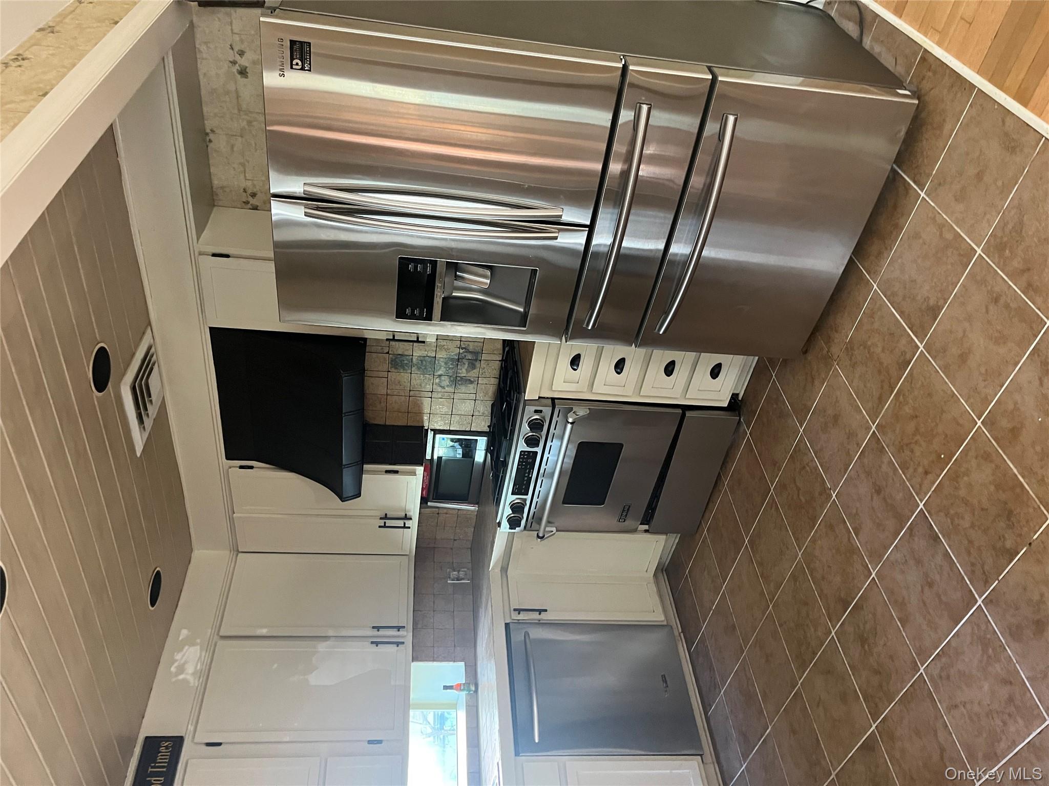 #5 photo, 66 Rose Avenue, サフォーク郡 Patchogue , NY 11772