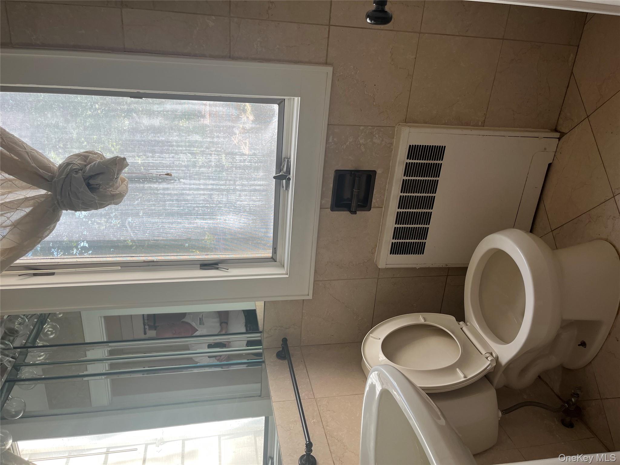 #6 photo, 66 Rose Avenue, サフォーク郡 Patchogue , NY 11772