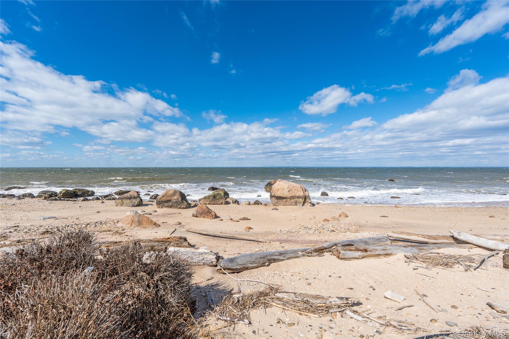 #15 photo, 56765 Route 48, サフォーク郡 Greenport , NY 11944