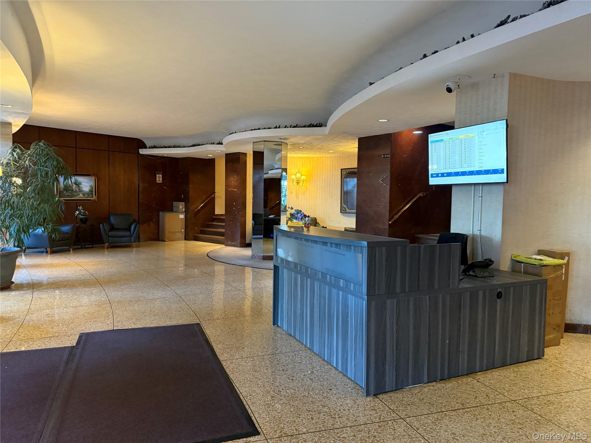 #3 photo, 61-20 Grand Central Parkway, クイーンズ区 Forest Hills , NY 11375