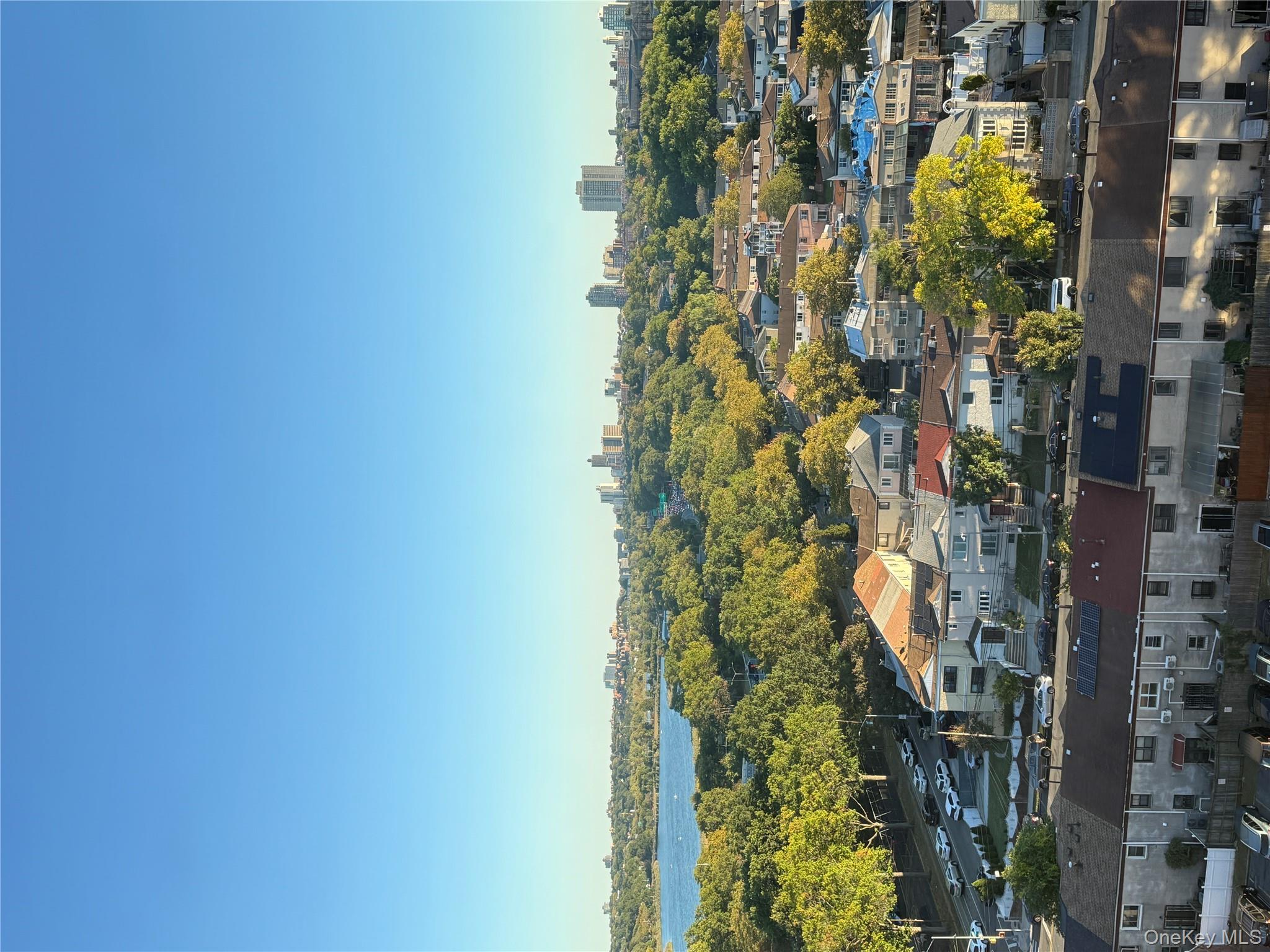 #9 photo, 61-20 Grand Central Parkway, クイーンズ区 Forest Hills , NY 11375