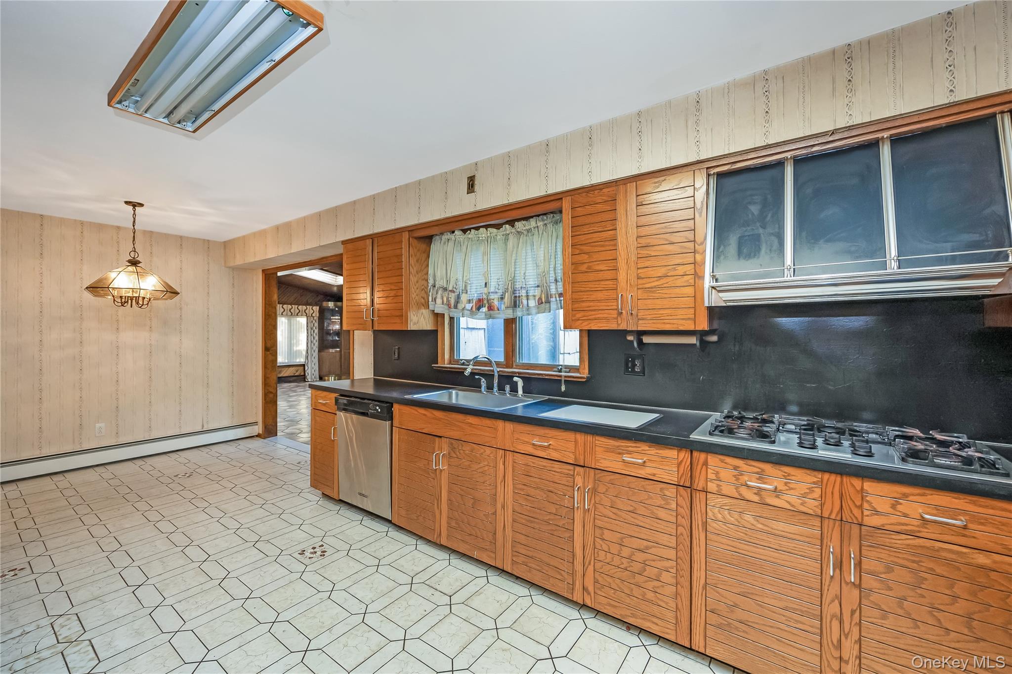 #14 photo, 1 Wunaquit Drive, 长岛 Bayville , NY 11709