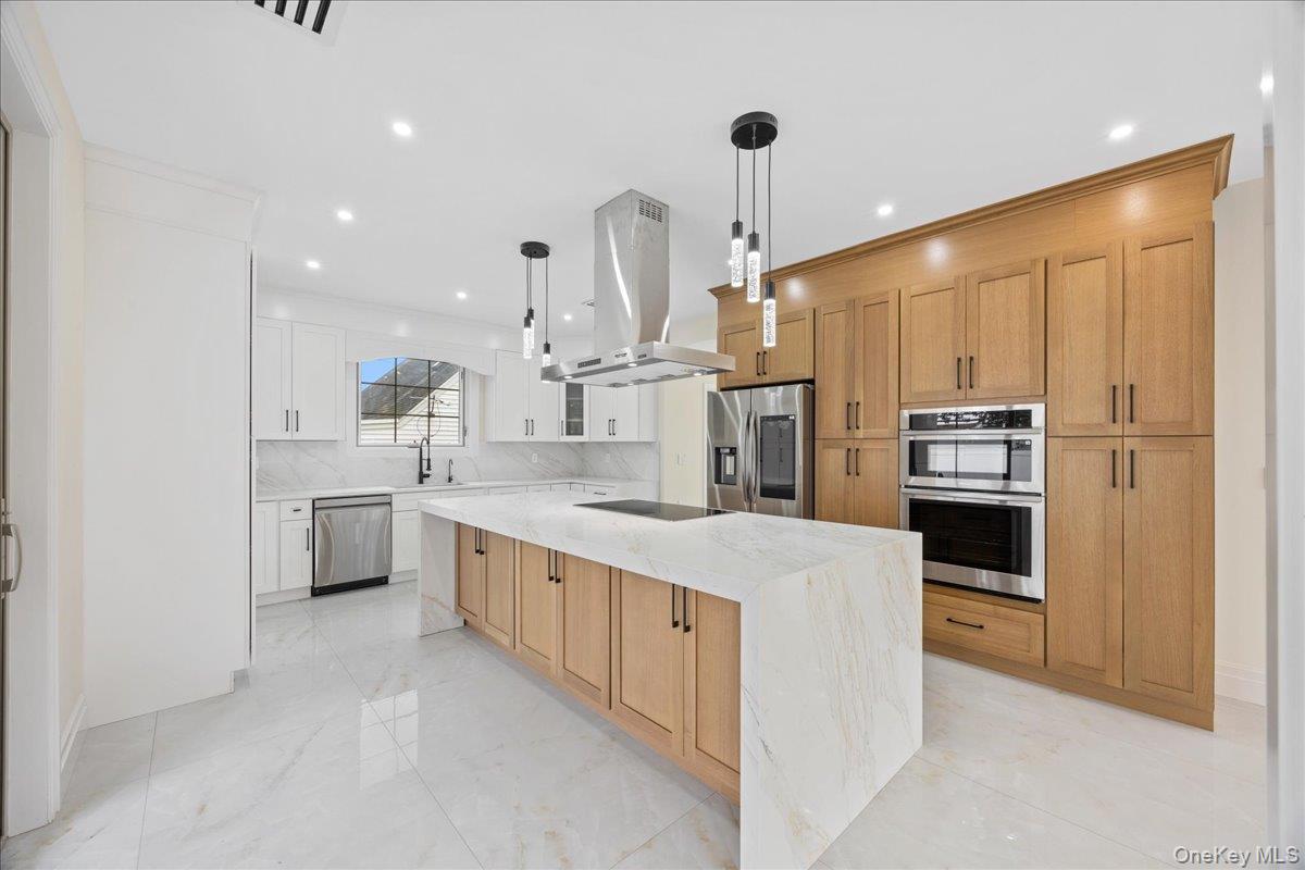 #7 photo, 2481 Putnam Drive, ナッソー郡 East Meadow , NY 11554