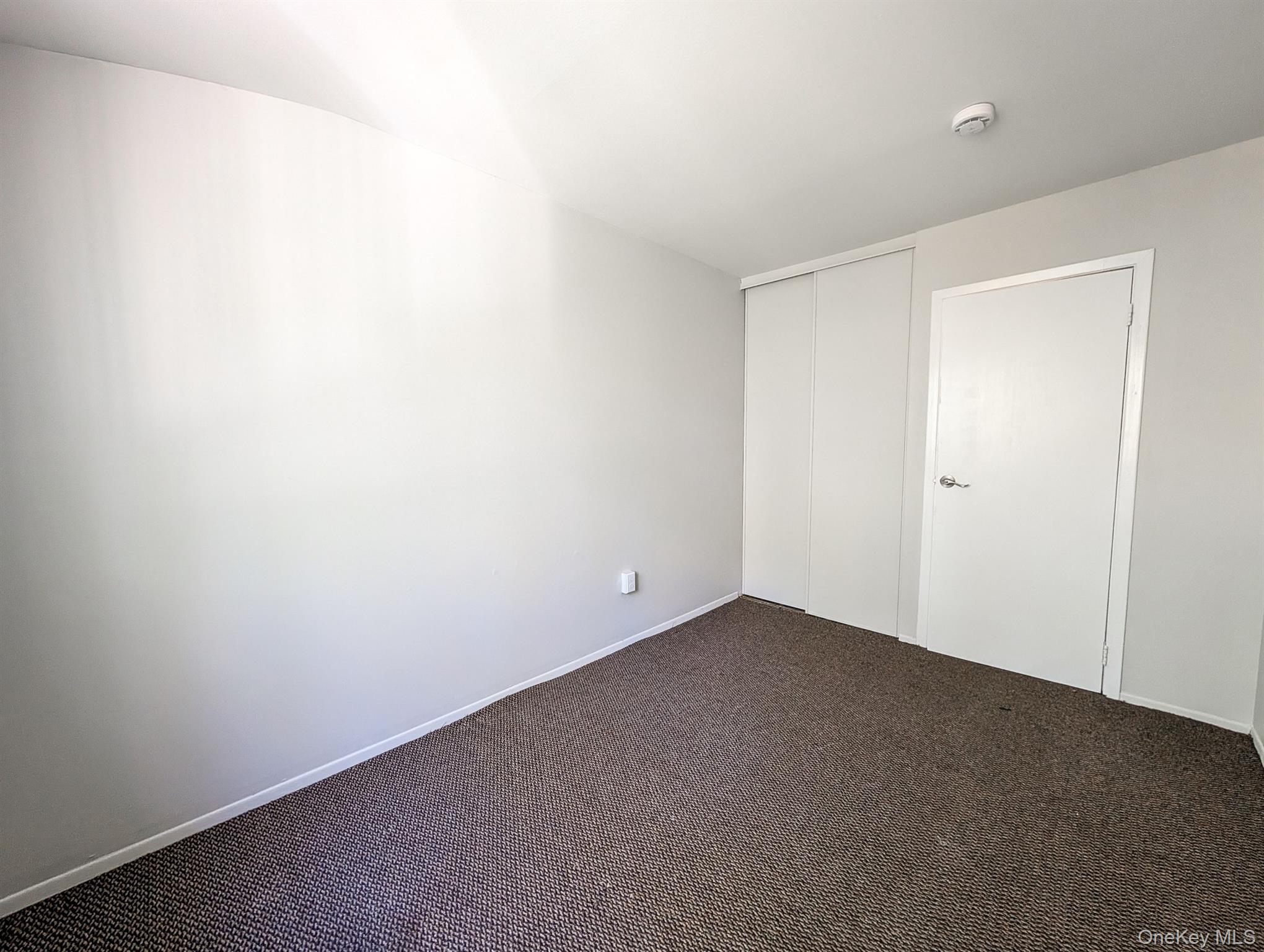 #16 photo, 136 Hill Crescent, サフォーク郡 Calverton , NY 11933