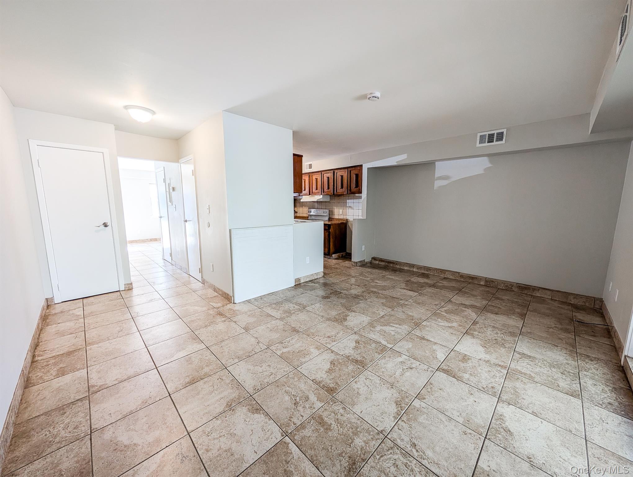 #6 photo, 136 Hill Crescent, サフォーク郡 Calverton , NY 11933