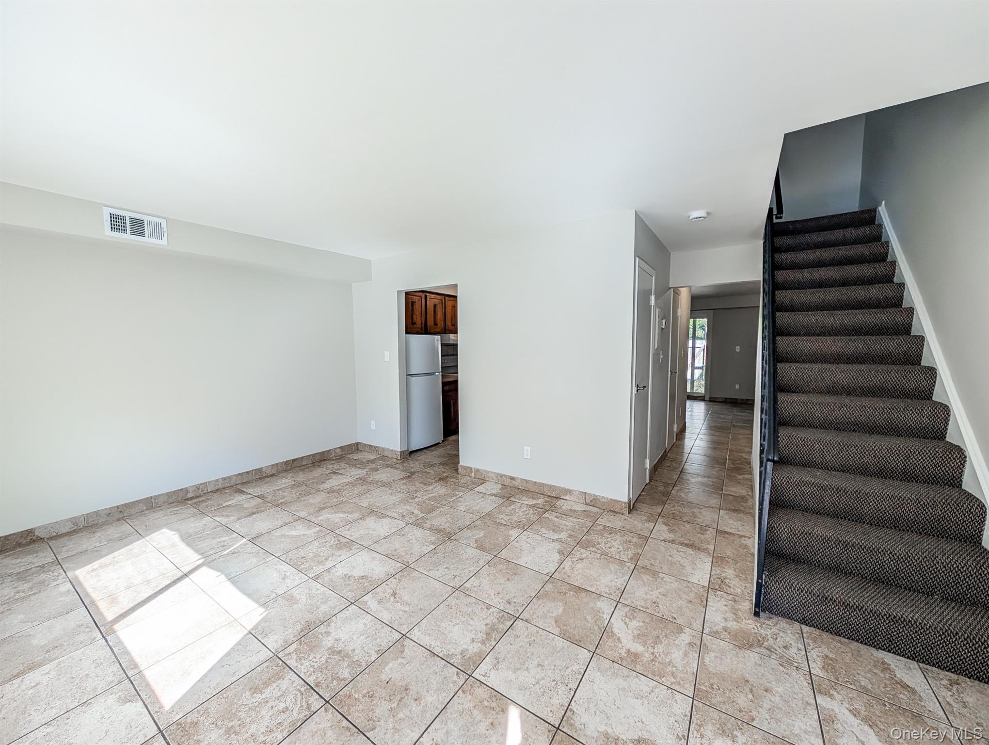 #9 photo, 136 Hill Crescent, サフォーク郡 Calverton , NY 11933