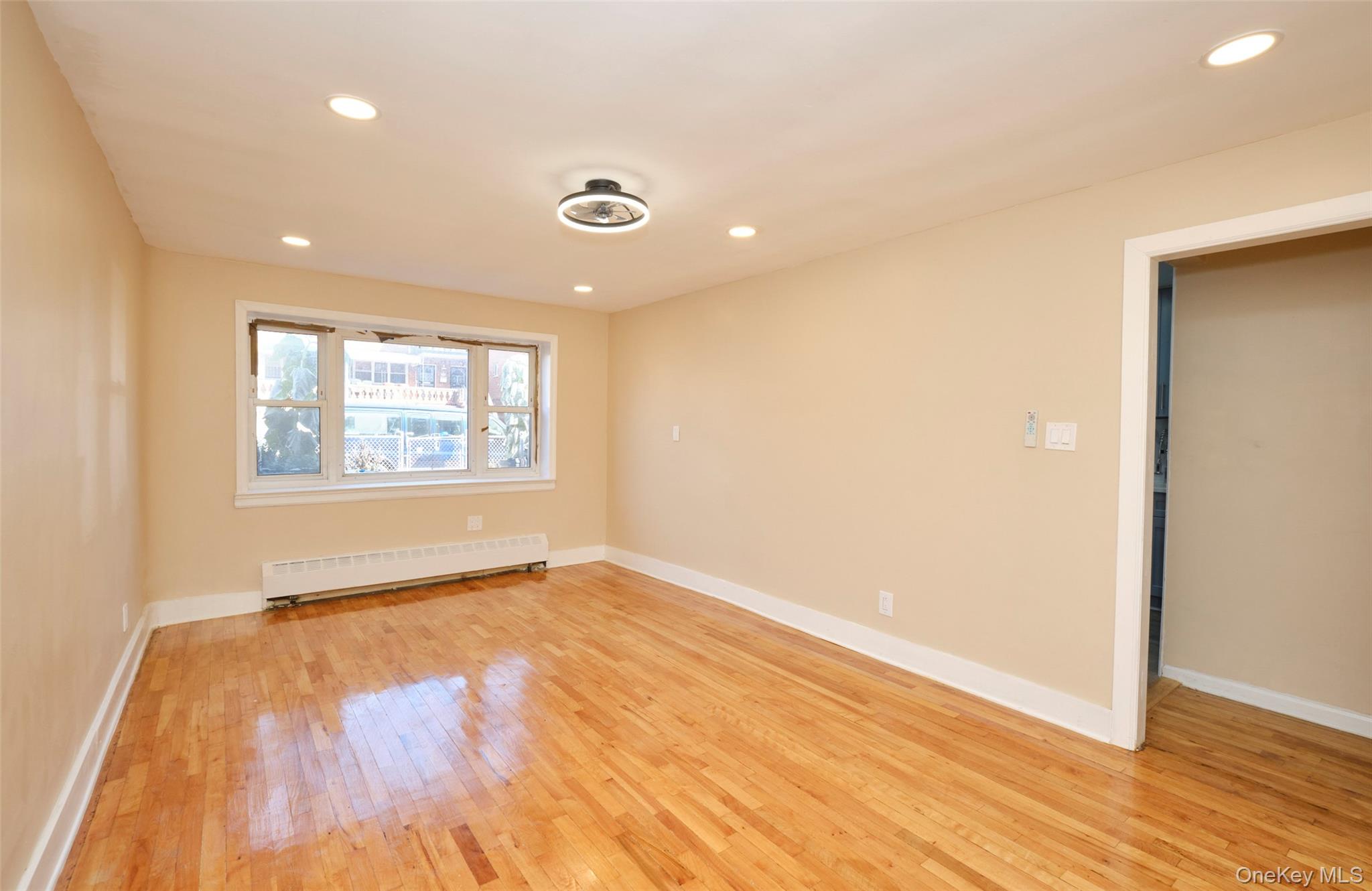 #10 photo, 724 E 96th Street, Бруклин ‖ Brooklyn , NY 11236