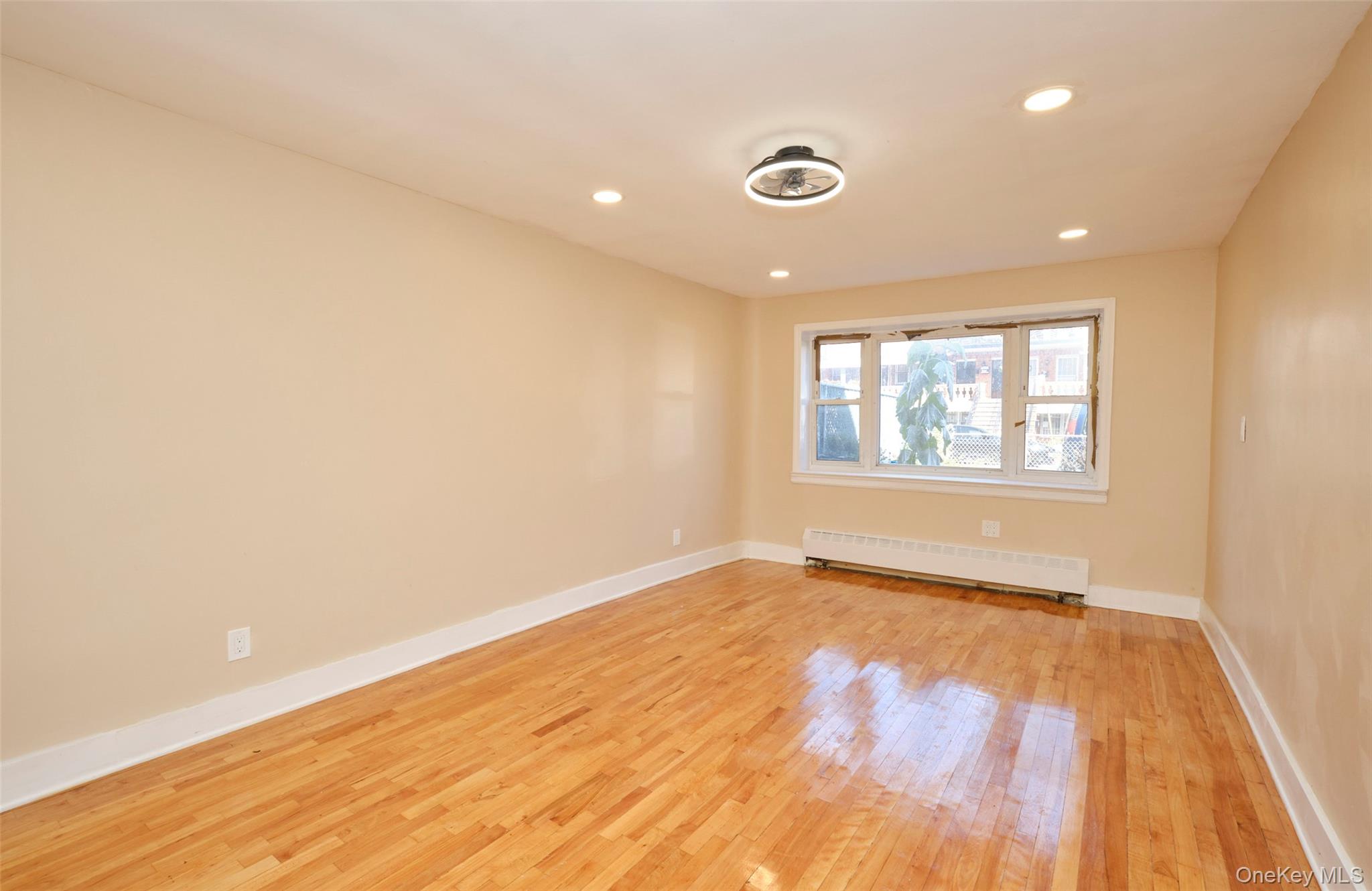 #8 photo, 724 E 96th Street, Бруклин ‖ Brooklyn , NY 11236