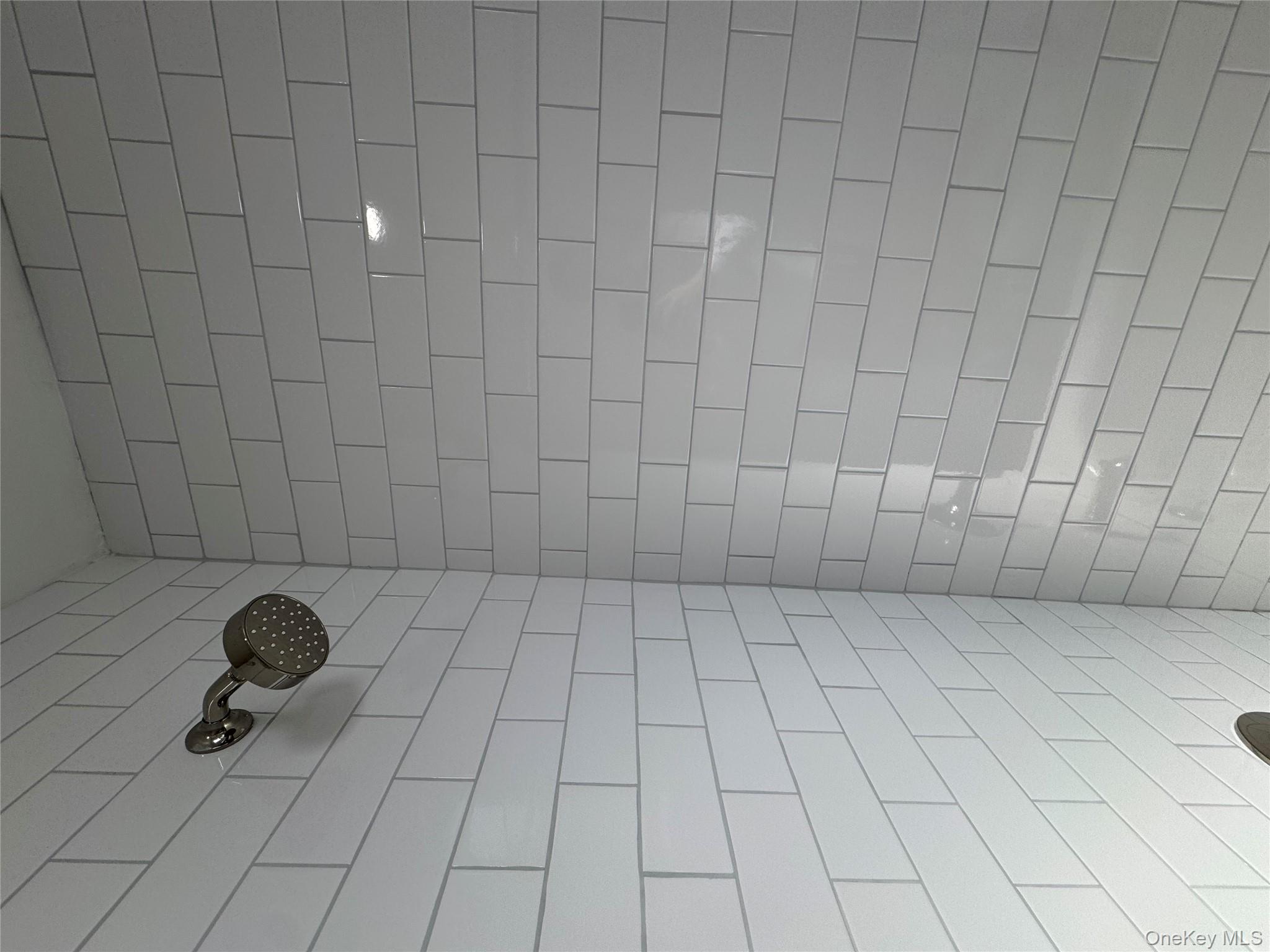 #10 photo, 762 Brady Avenue, Bronx , NY 10462