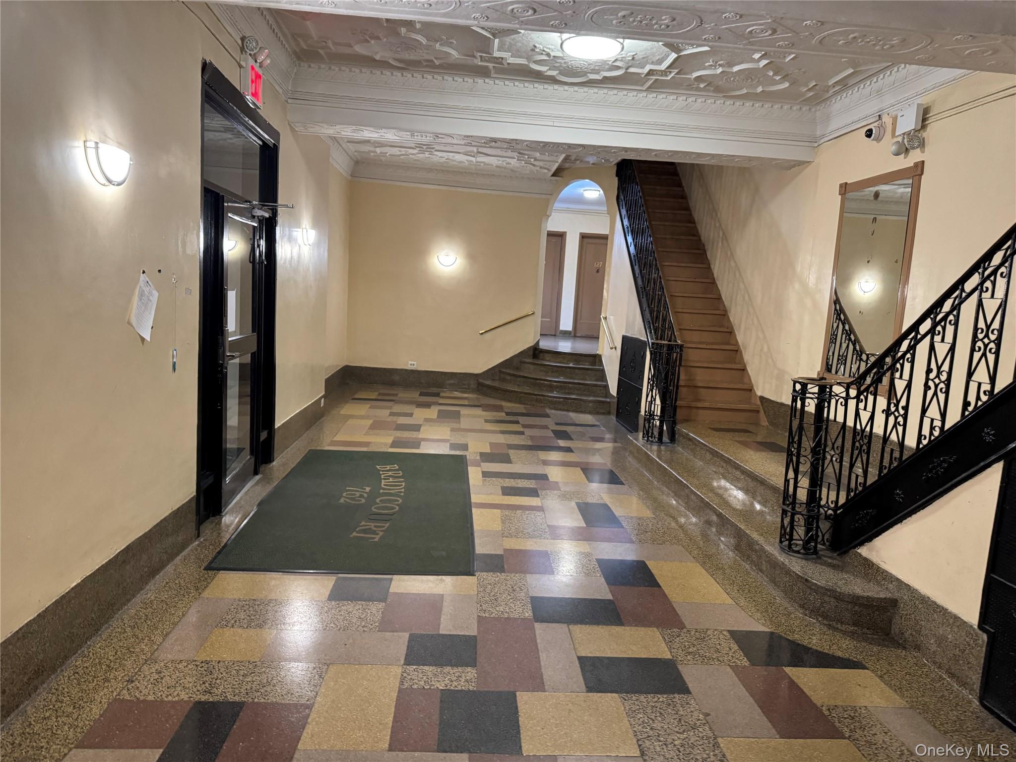 #11 photo, 762 Brady Avenue, Bronx , NY 10462