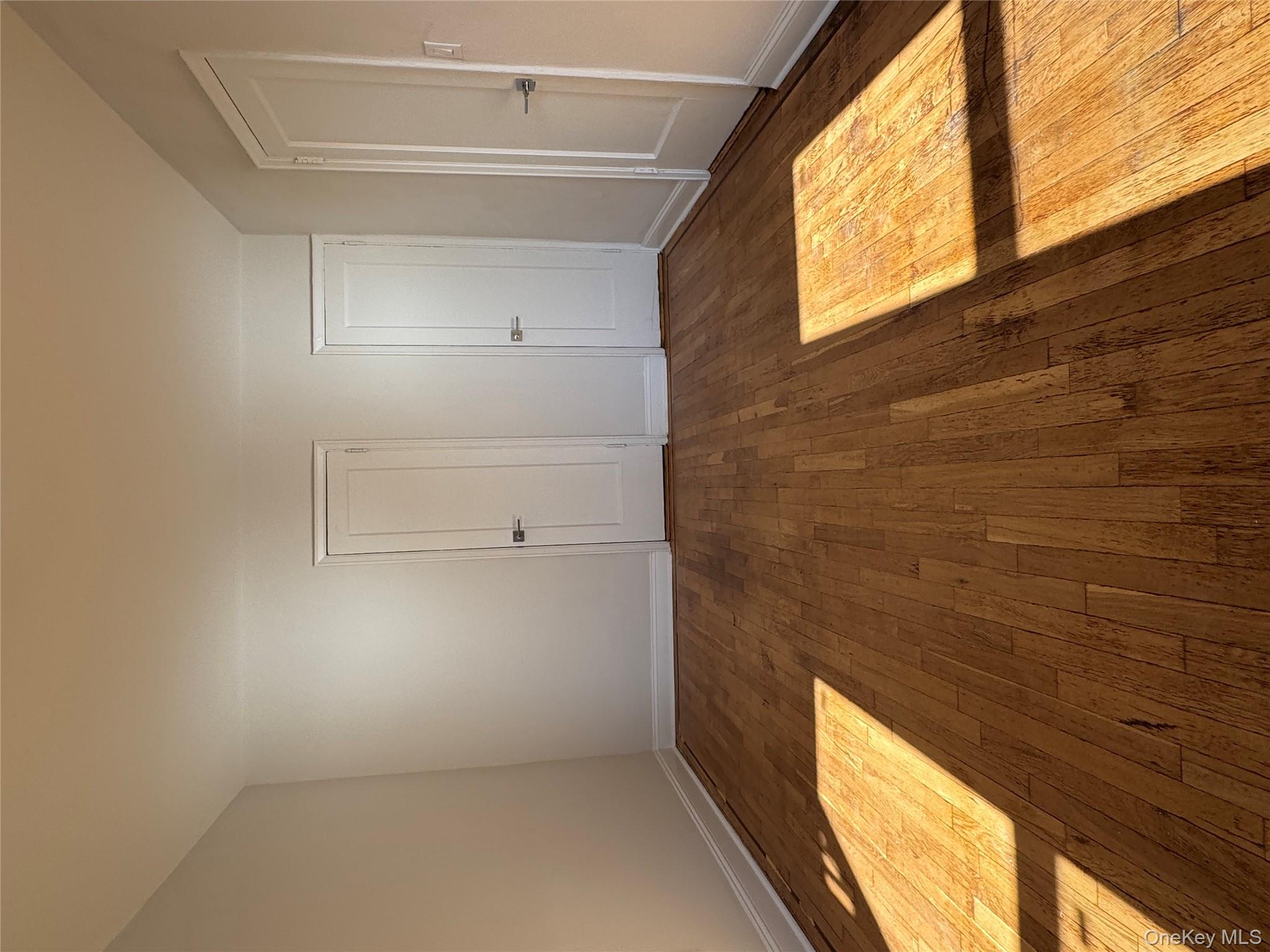 #7 photo, 762 Brady Avenue, Bronx , NY 10462