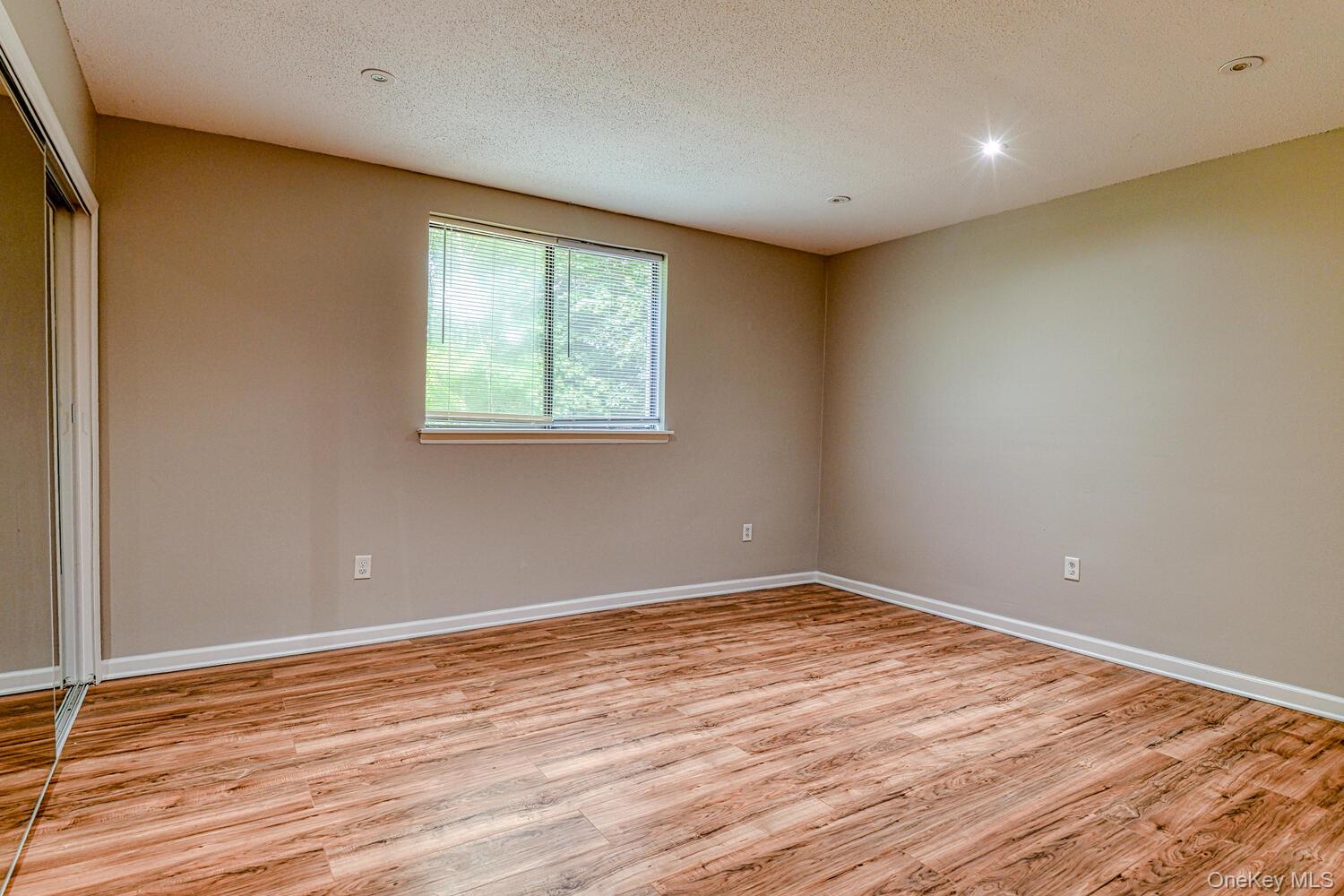 #10 photo, 104 Baldwin Lane, Newburgh , NY 12550