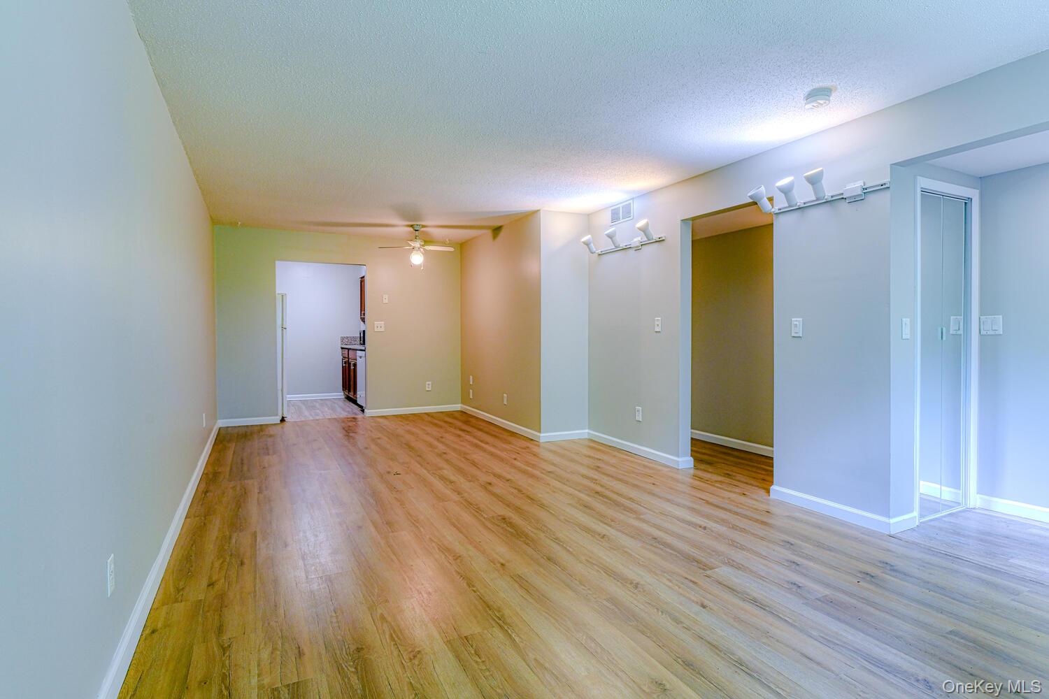 #4 photo, 104 Baldwin Lane, Newburgh , NY 12550