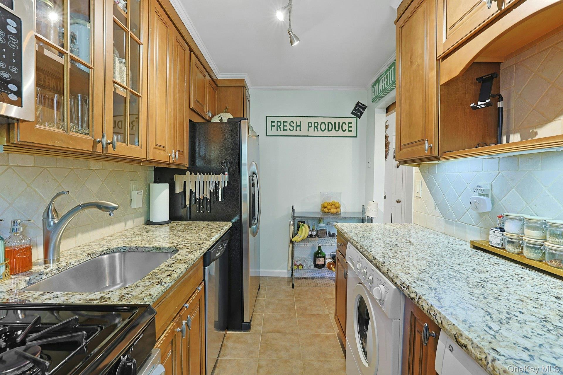 #13 photo, 1279 California Road, Eastchester , NY 10709