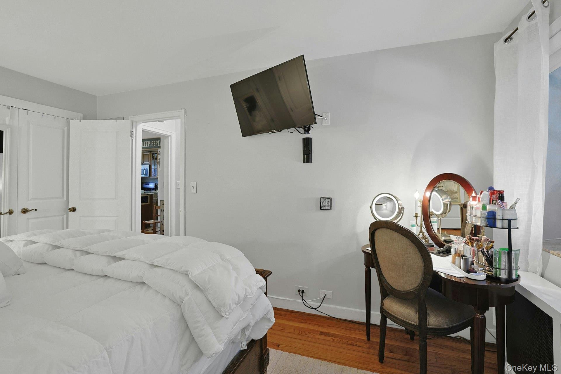 #18 photo, 1279 California Road, Eastchester , NY 10709