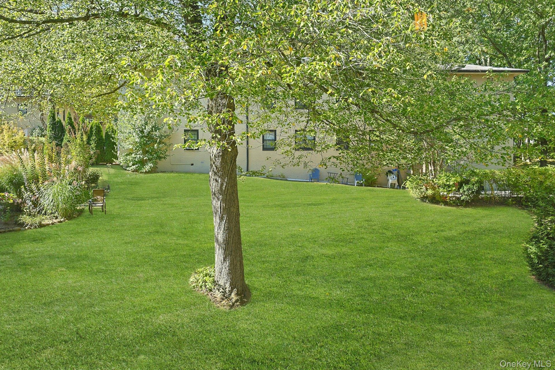 #20 photo, 1279 California Road, Eastchester , NY 10709