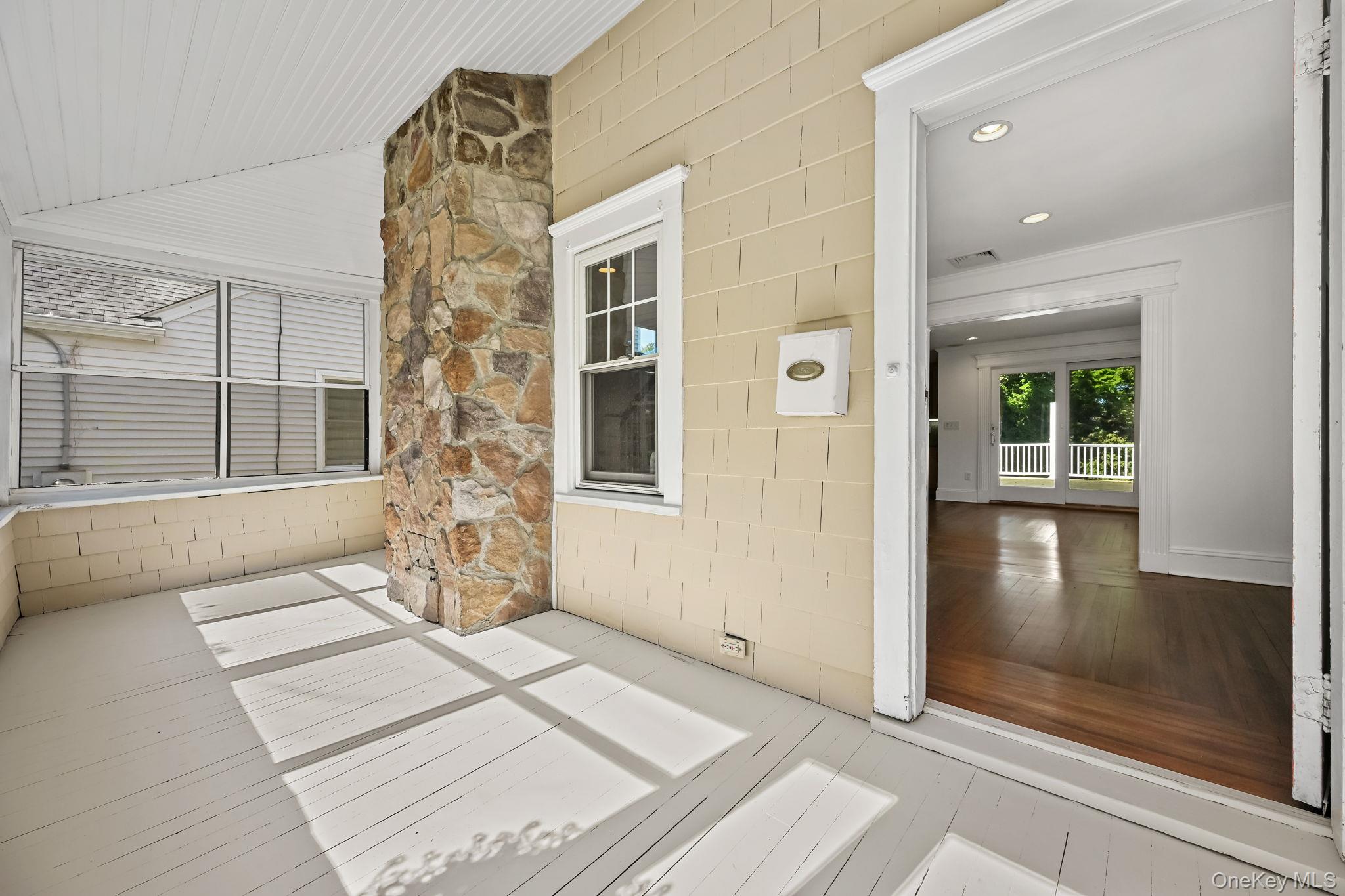 #5 photo, 30 High Street, Call Listing Agent , CT 06830