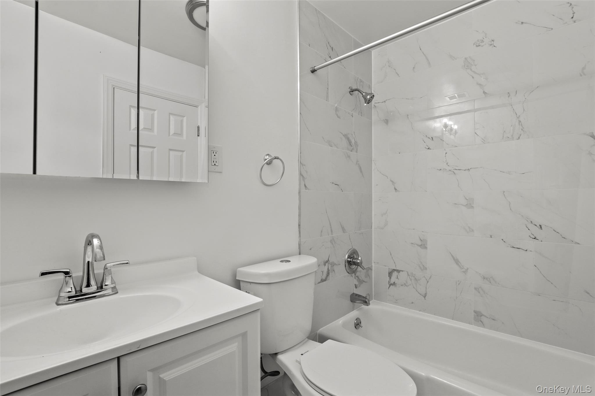 #11 photo, 4 Rolling Way, Peekskill , NY 10566